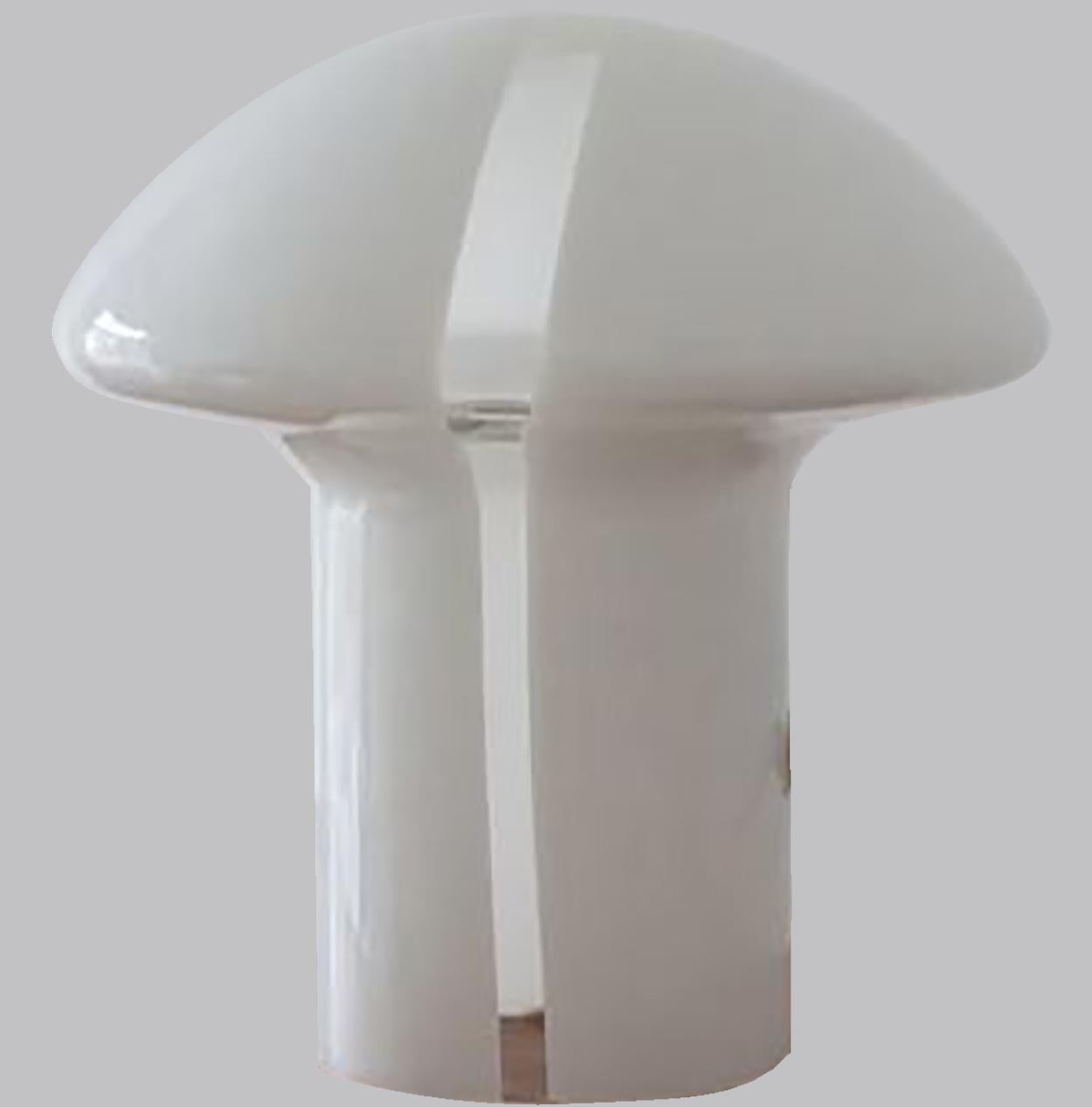 Paire de lampes de bureau en verre champignon fendu attribuées à Vistosi, Murano en vente 6