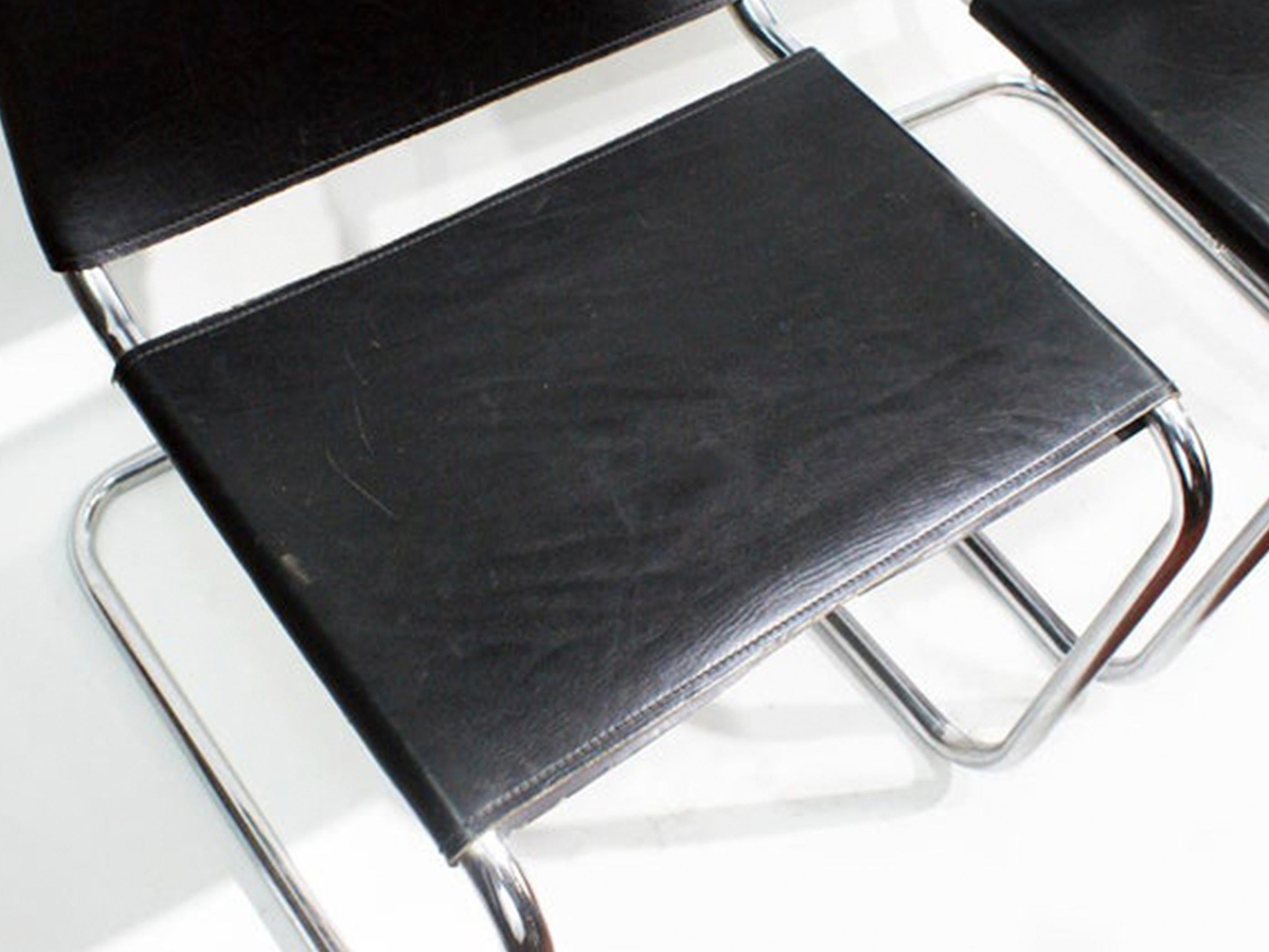 Bauhaus Paire de chaises Spoleto attribuée à Marcel Breuer B33 en vente