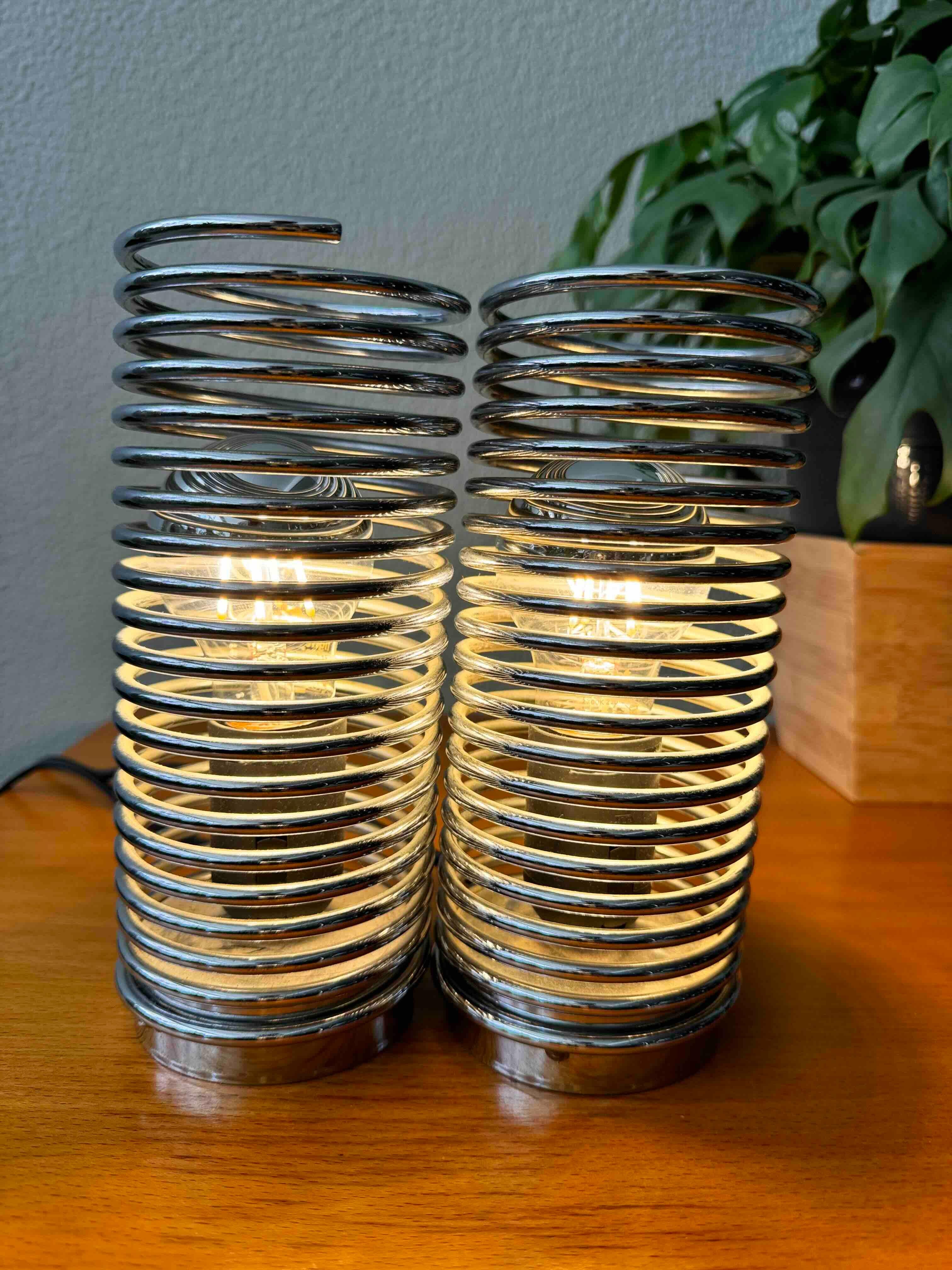 Paire de lampes de table à ressort par Massive. Belgique années 1990 en vente 10