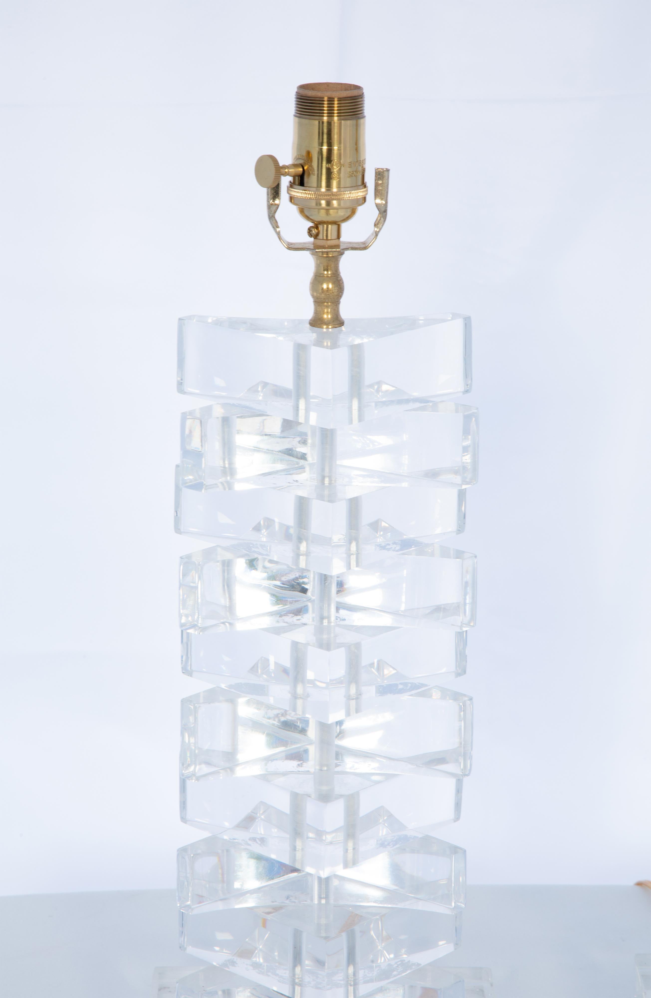 Pair of Springer Style Stacked Triangular Block Lamps of Lucite For Sale 1