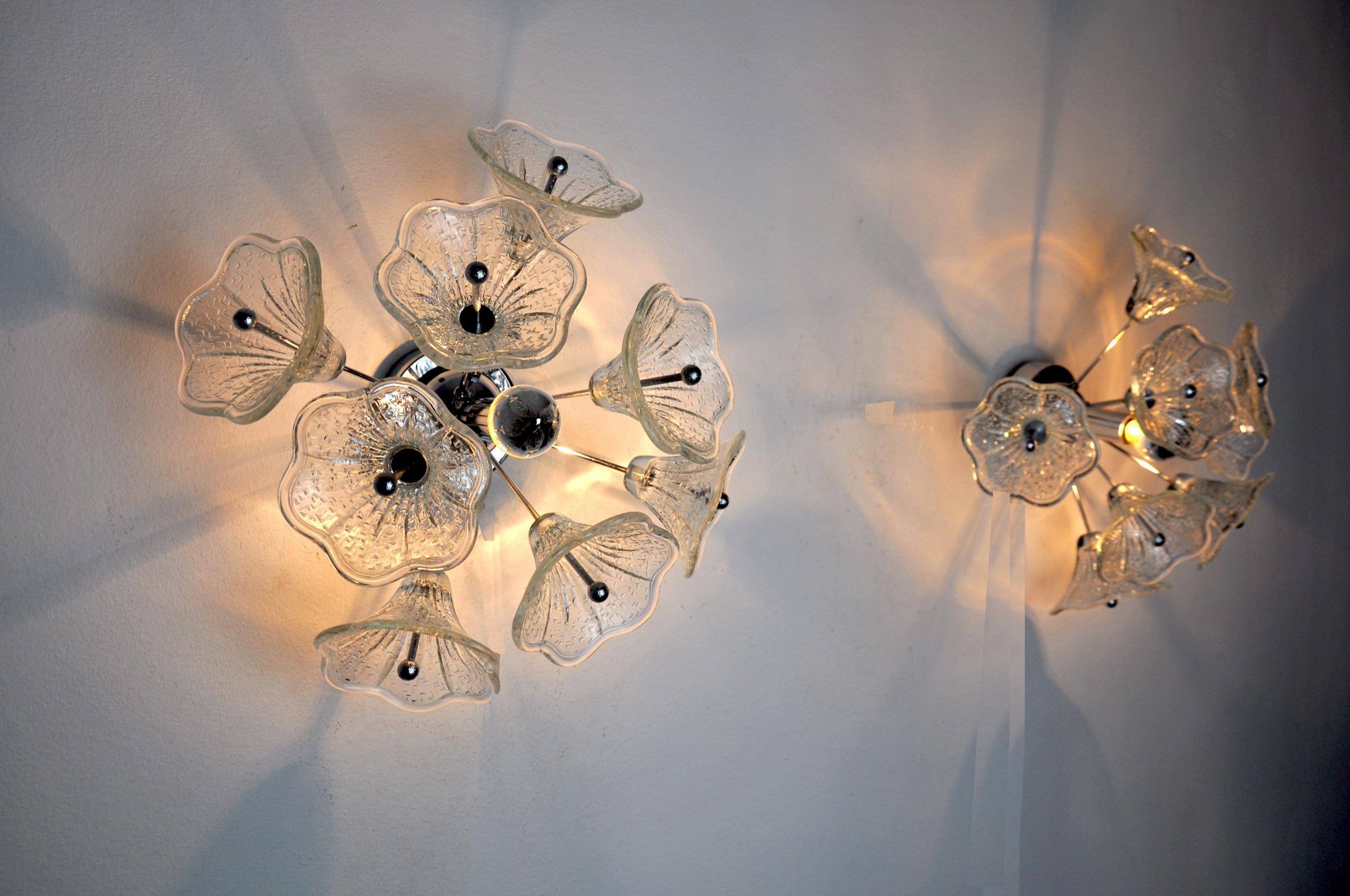 Pair of Sputnik Flower Sconces, Murano Glass, Italy, 1970 In Good Condition For Sale In BARCELONA, ES