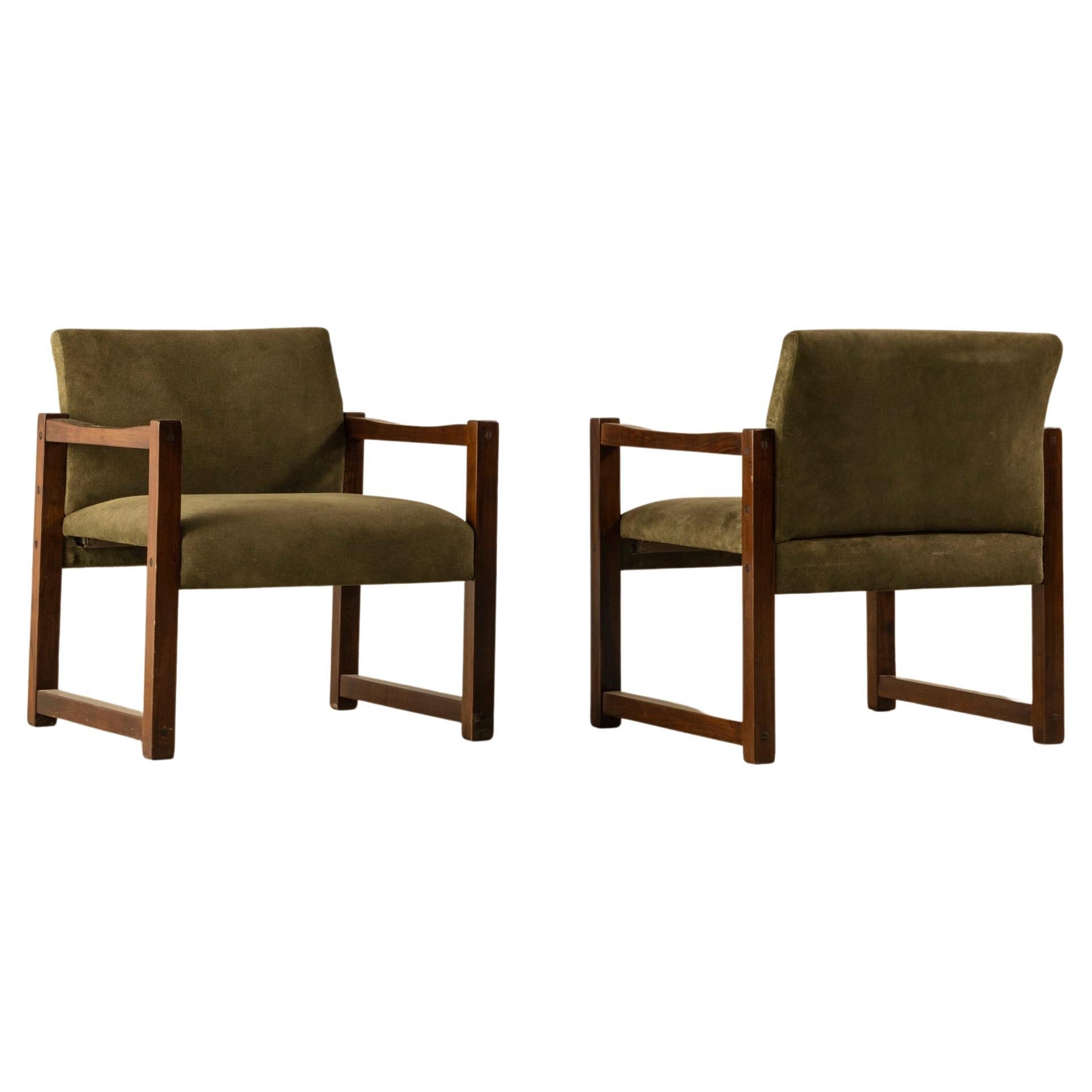 Pair of "Square" 60's Armchairs in wood and fabric, Brazilian Mid-Century Design For Sale