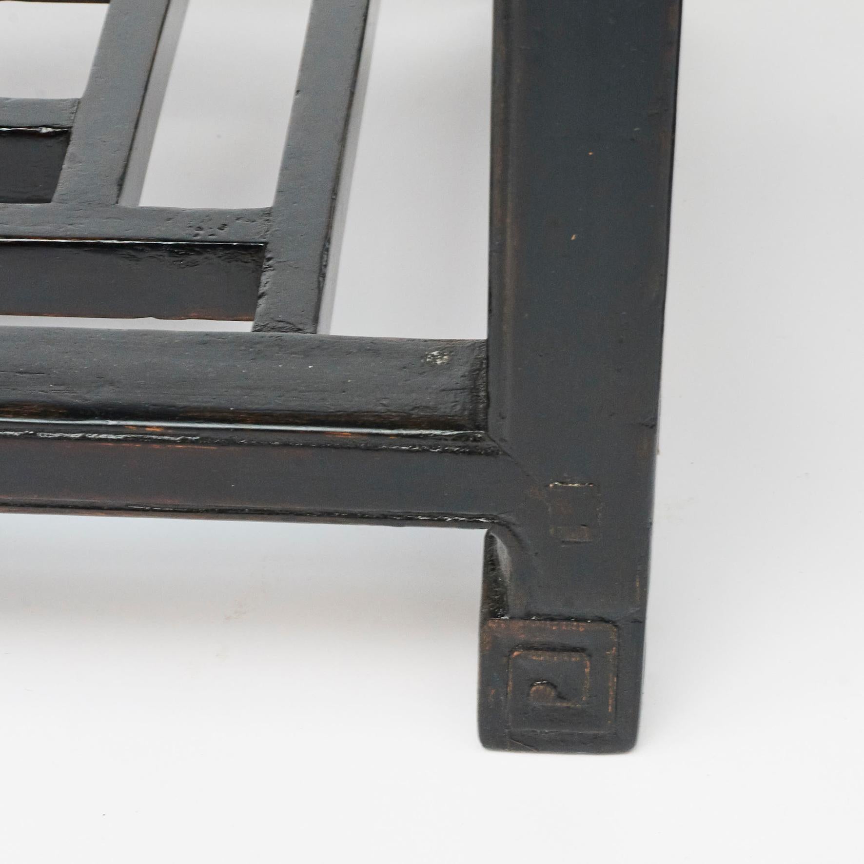 Pair of Square Black Lacquer End or Side Tables with Shelves, Beijing, 1910-1920 In Good Condition In Kastrup, DK