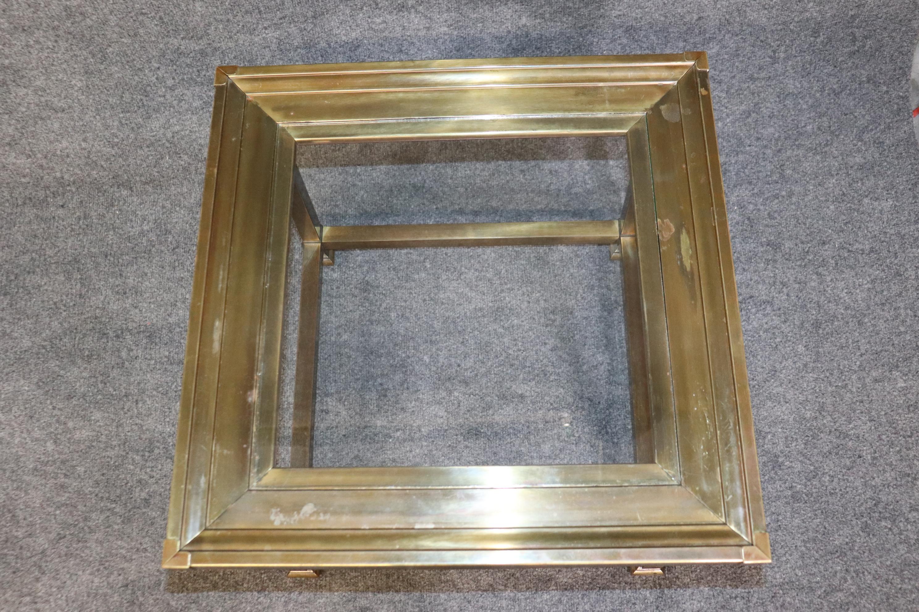 20th Century Pair of Square Brass And Glass Top Mastercraft End Tables Side Tables For Sale
