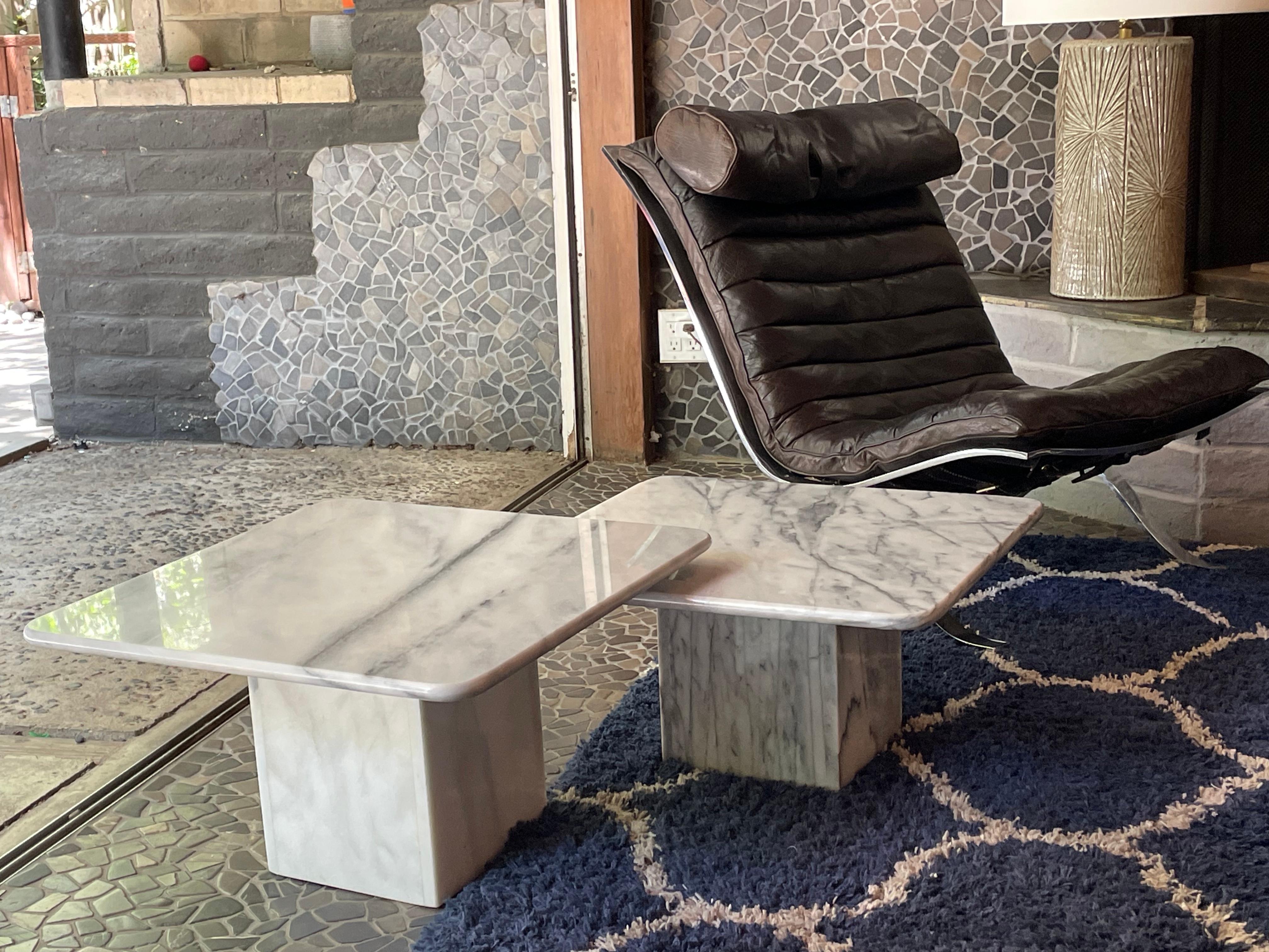 Pair of Square Carrara Marble Coffee Tables or Side Tables For Sale 5