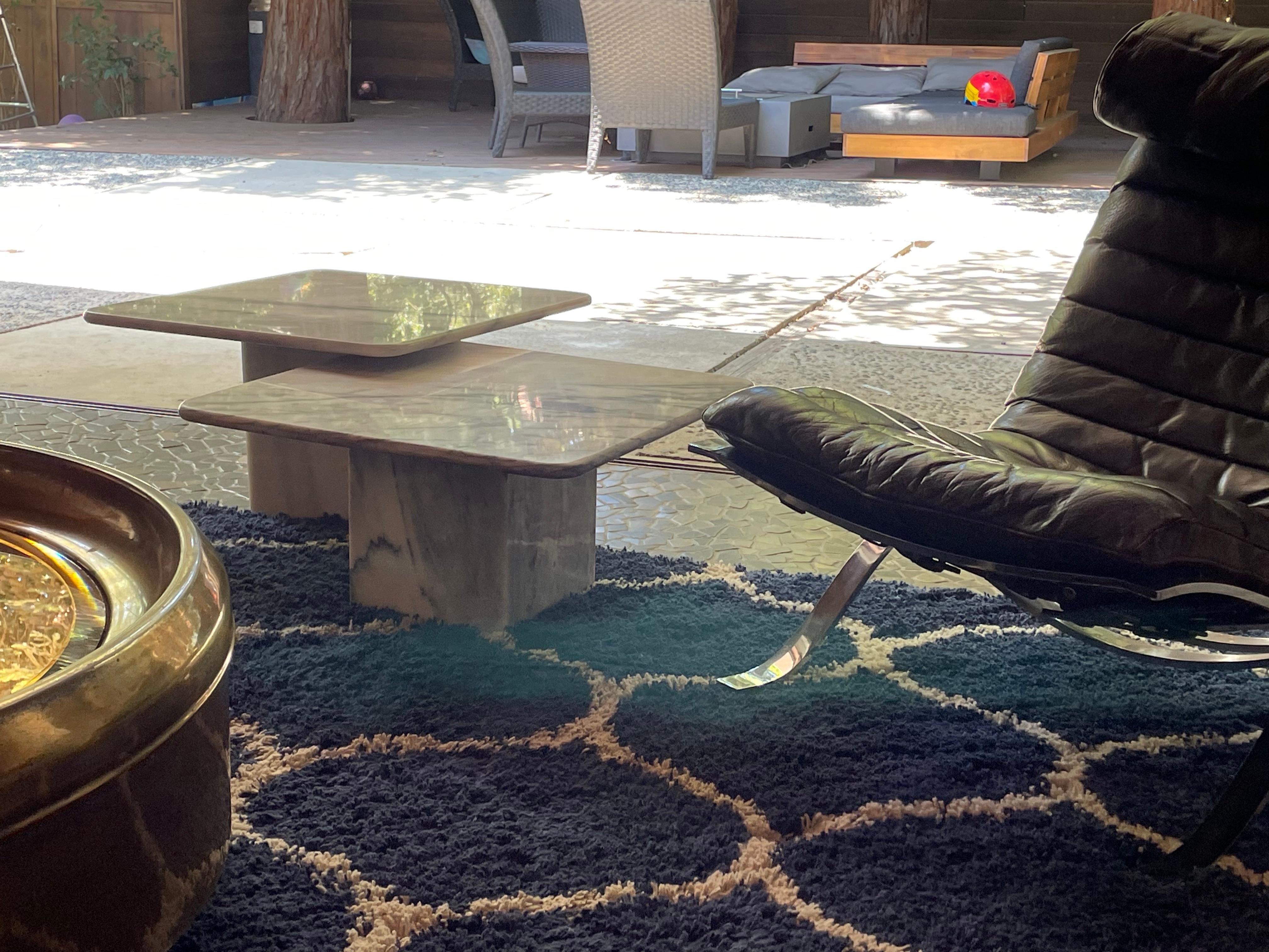 Pair of Square Carrara Marble Coffee Tables or Side Tables In Good Condition For Sale In Los Angeles, CA