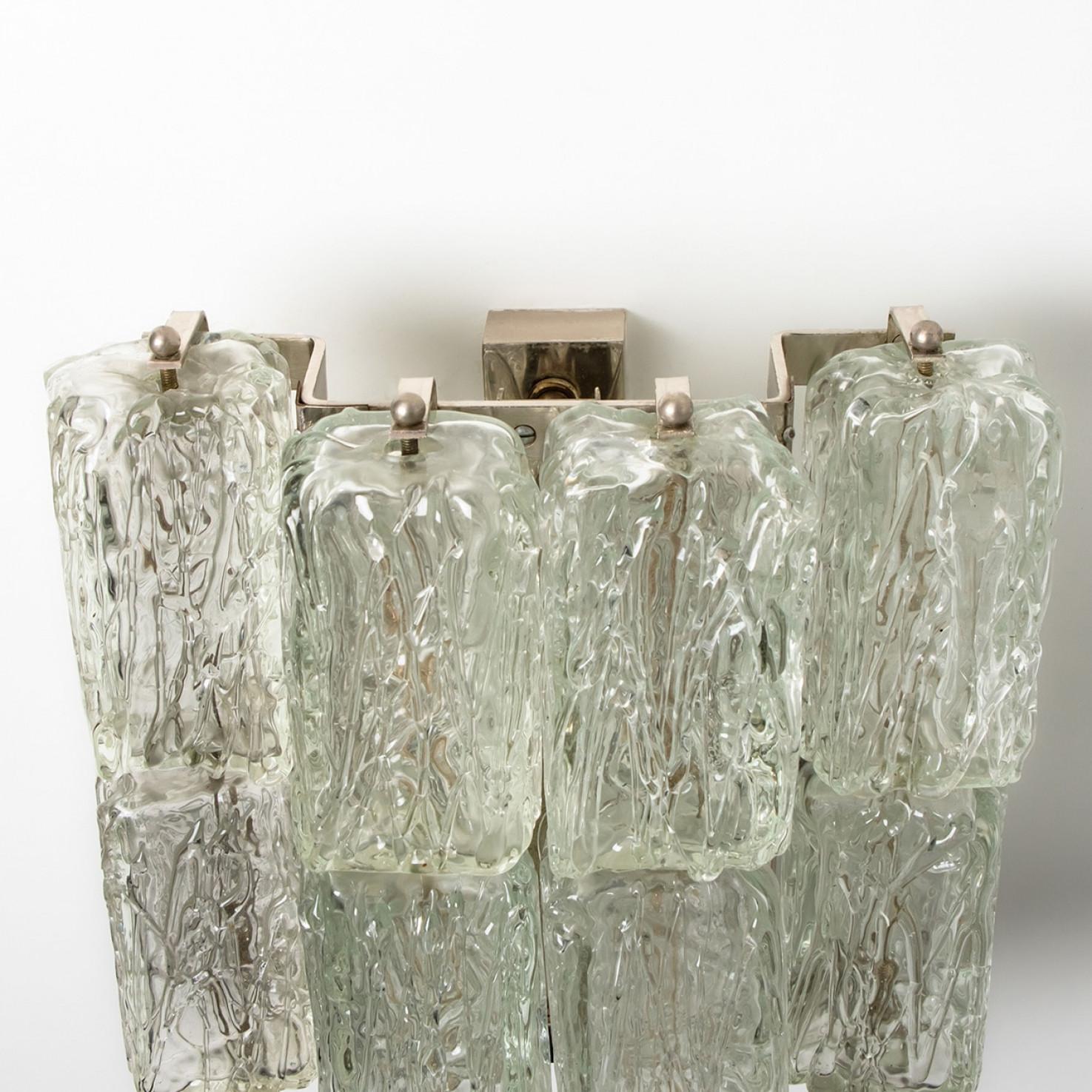 Pareja de apliques cuadrados de cristal Kalmar, años 70 en venta 3