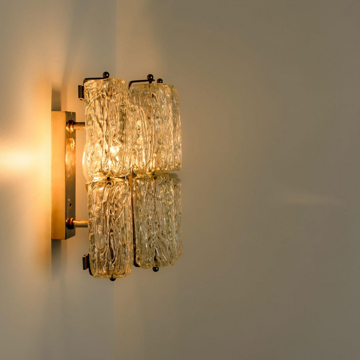 Pareja de apliques cuadrados de cristal Kalmar, años 70 siglo XX en venta