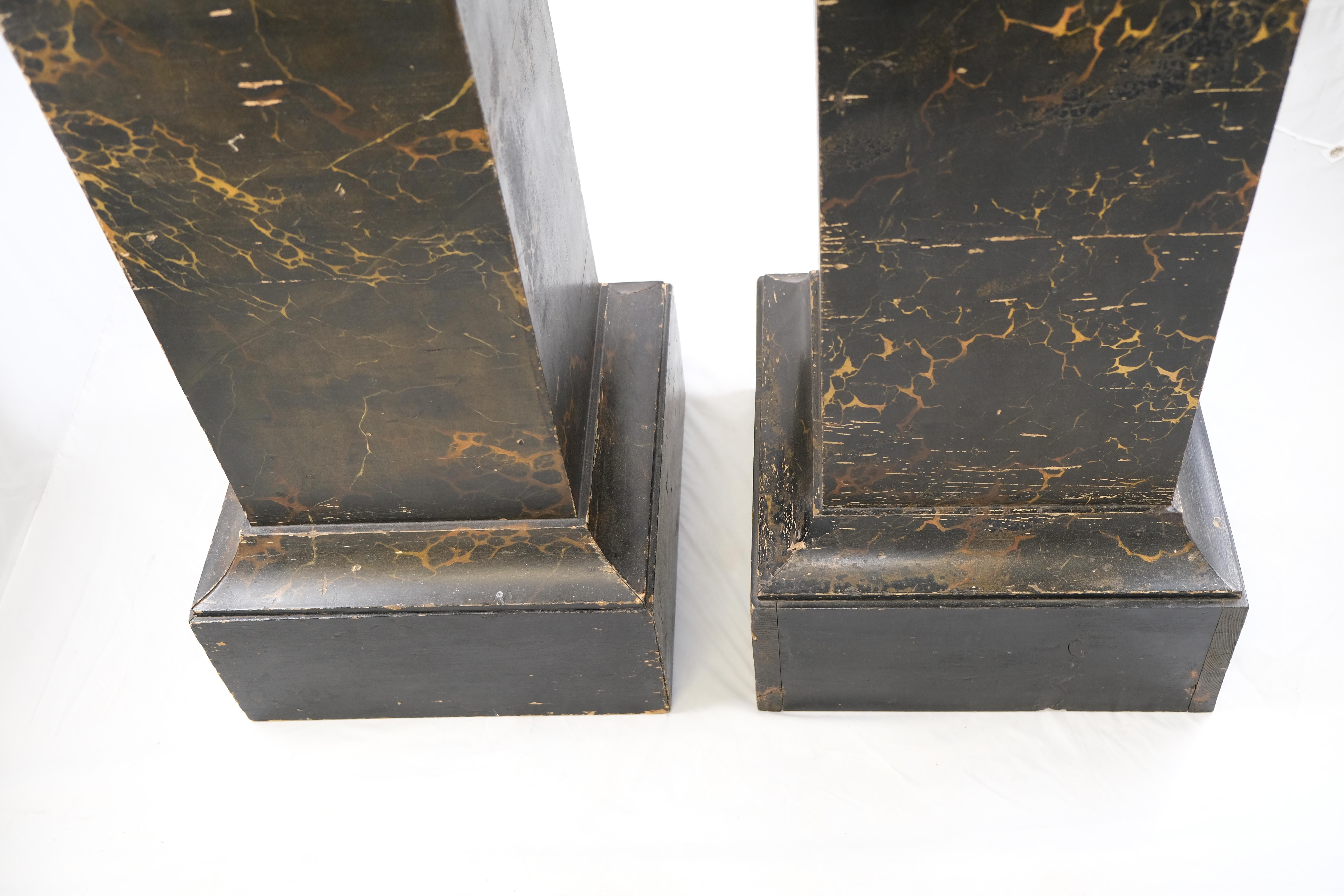 Pair of square Pillars, original Marble-Imitation painted  Wood. Early 19th C. For Sale 2