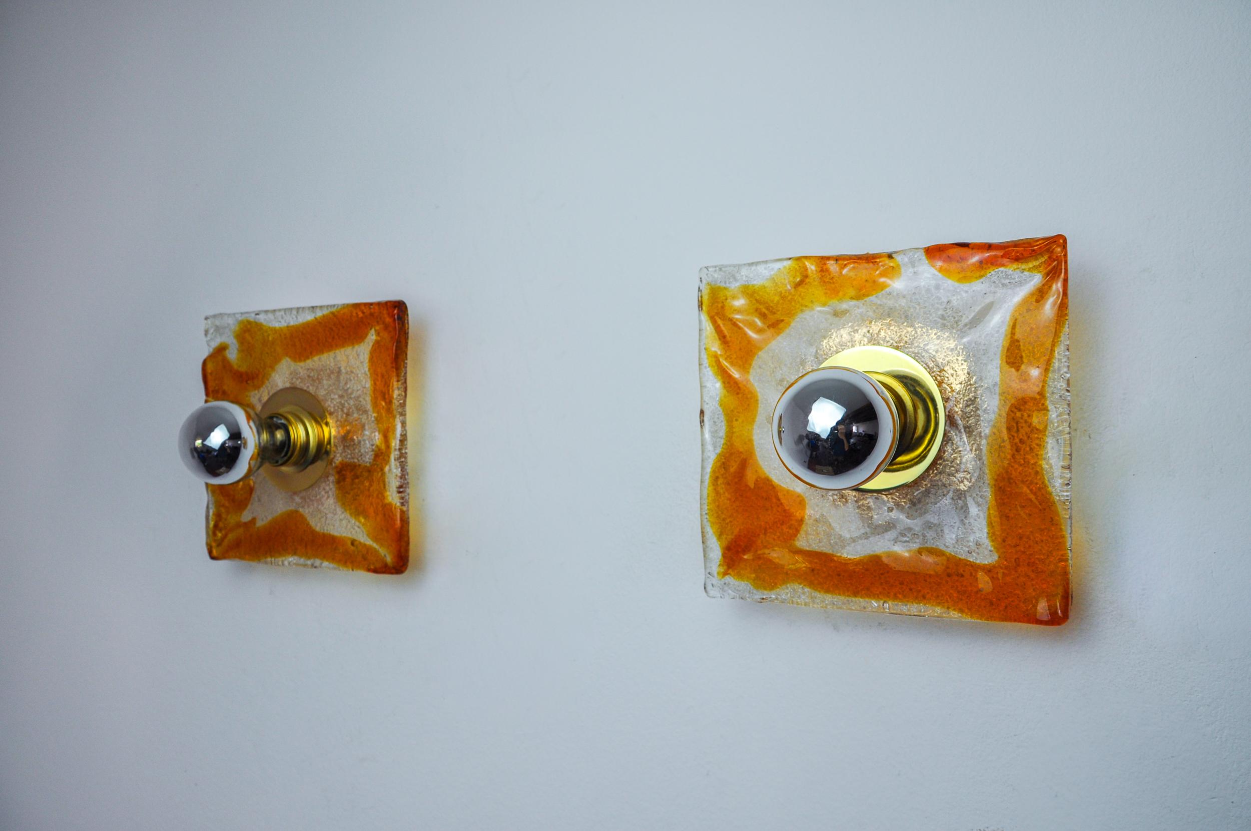 Hollywood Regency Pair of square sconces by Murano Mazzega in orange frosted glass, Italy, 1970 For Sale