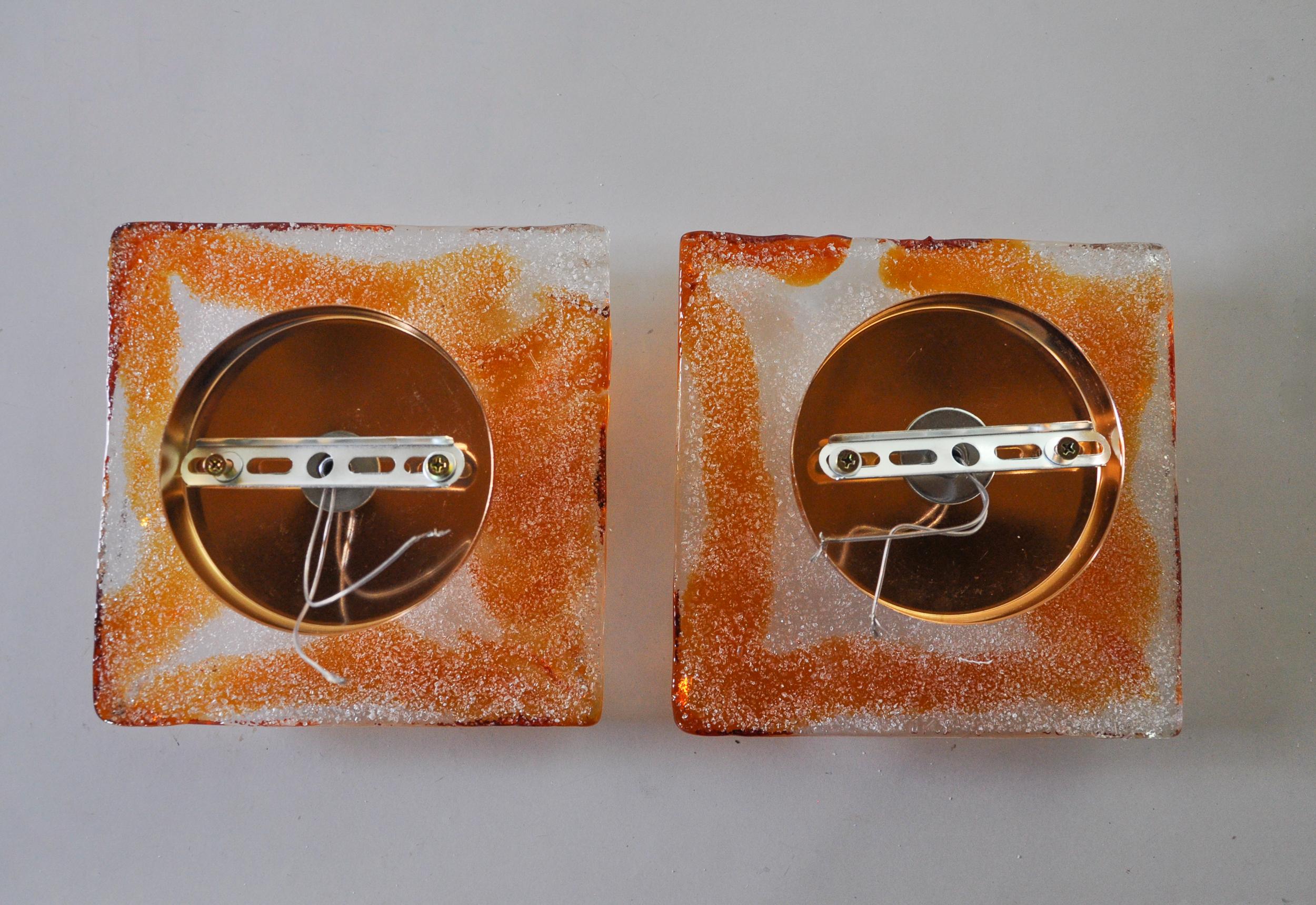 Crystal Pair of square sconces by Murano Mazzega in orange frosted glass, Italy, 1970 For Sale