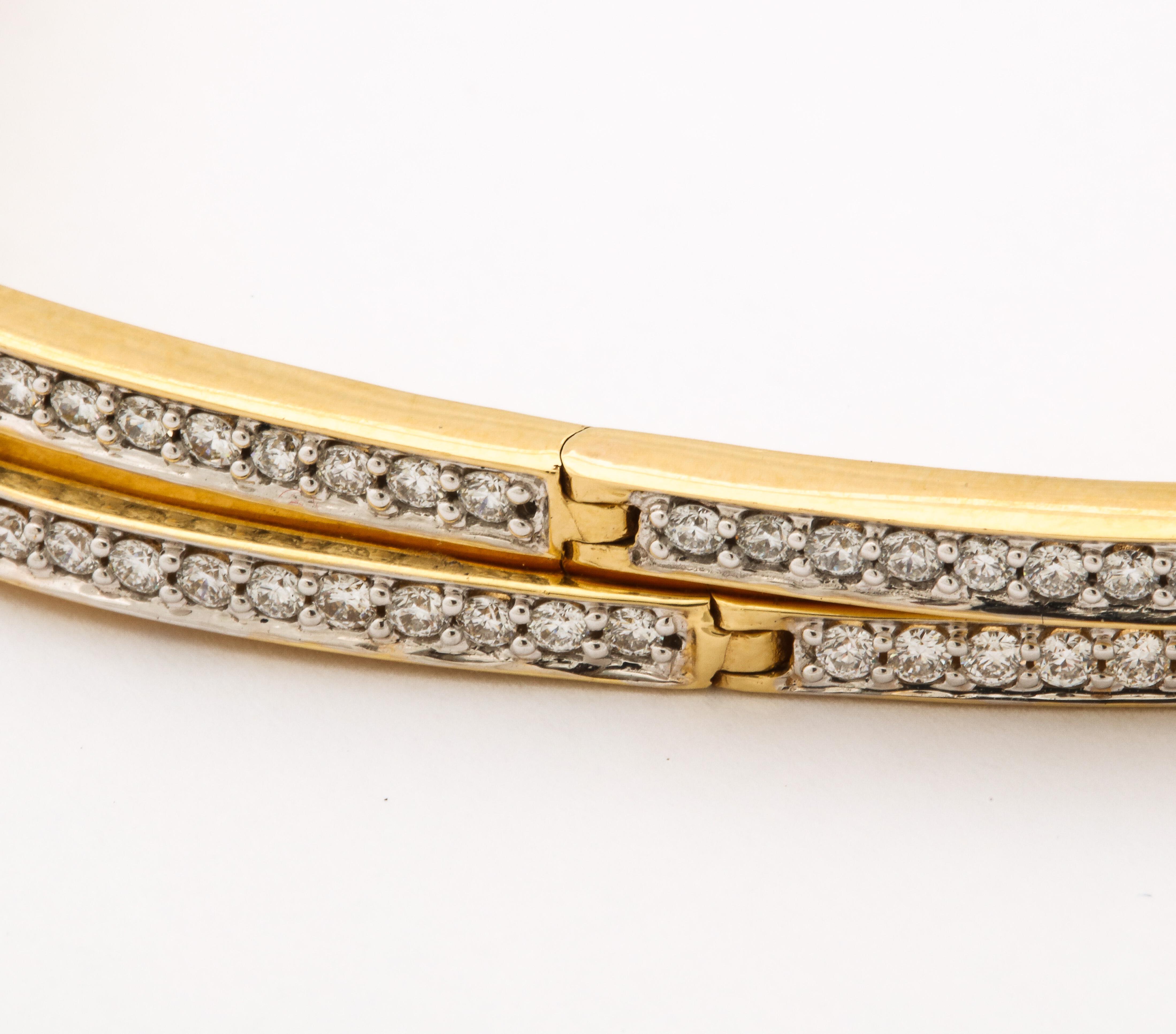 Pair of Square-Shape Diamond Bangle Bracelets In Good Condition In New York, NY
