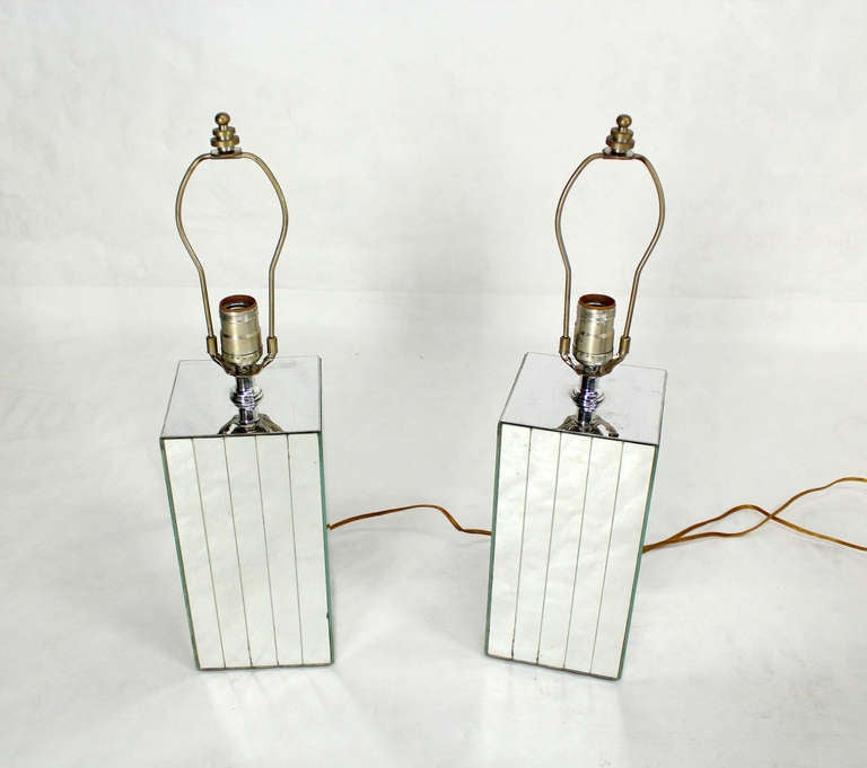 Pair of Square Sky Scraper Shape Mid-Century Modern Mirrored Table Lamps MINT! In Good Condition For Sale In Rockaway, NJ