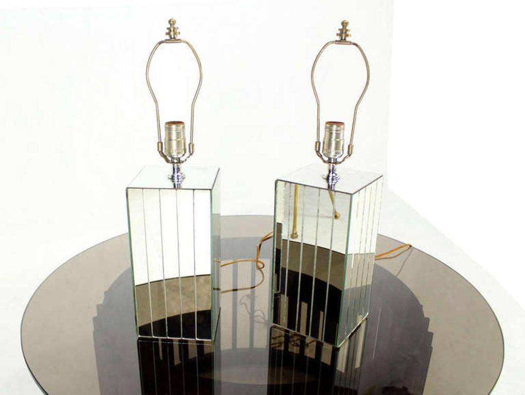 Pair of Square Sky Scraper Shape Mid-Century Modern Mirrored Table Lamps MINT! For Sale 3