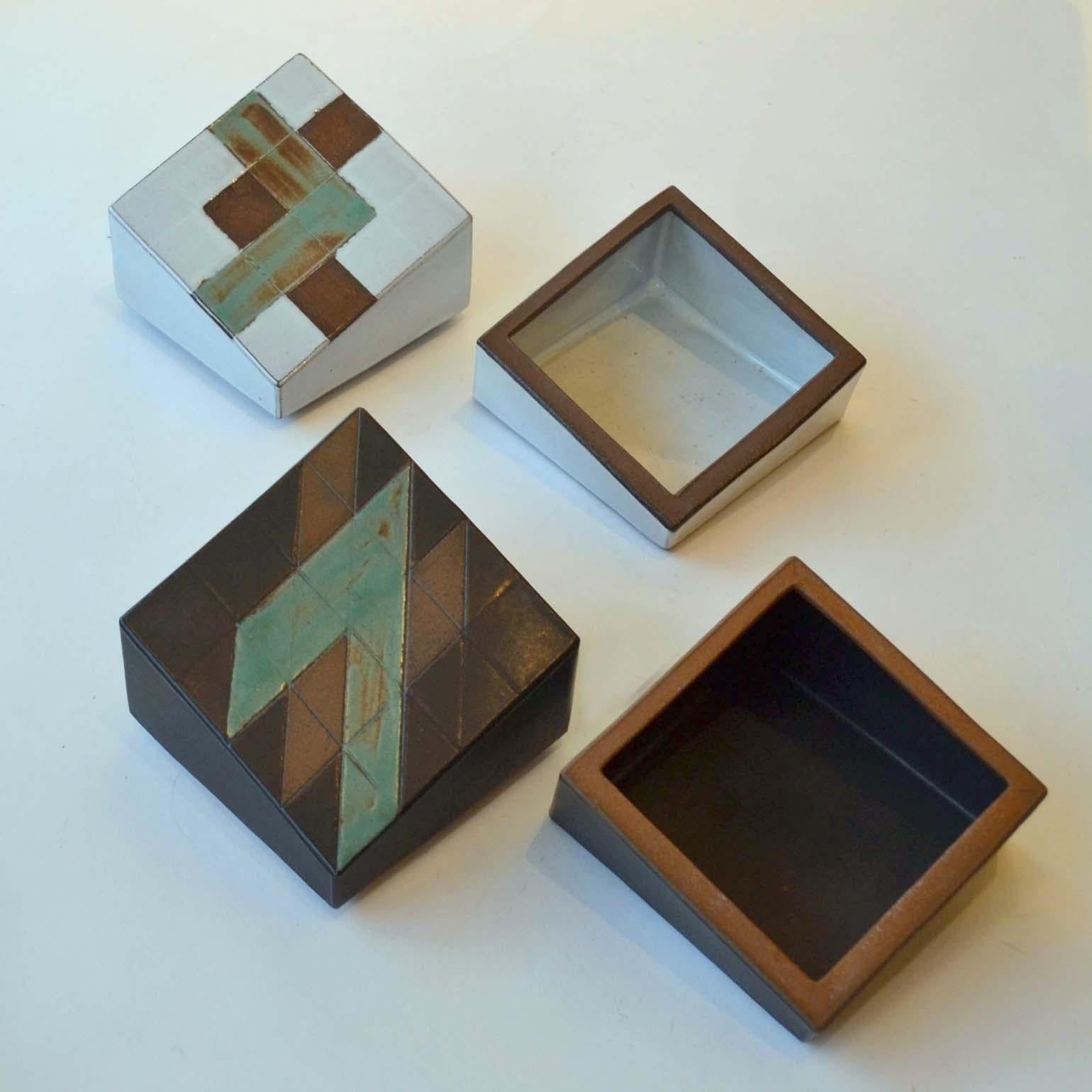 Pair of Square Geometric Ceramic Boxes in Black and White For Sale 3