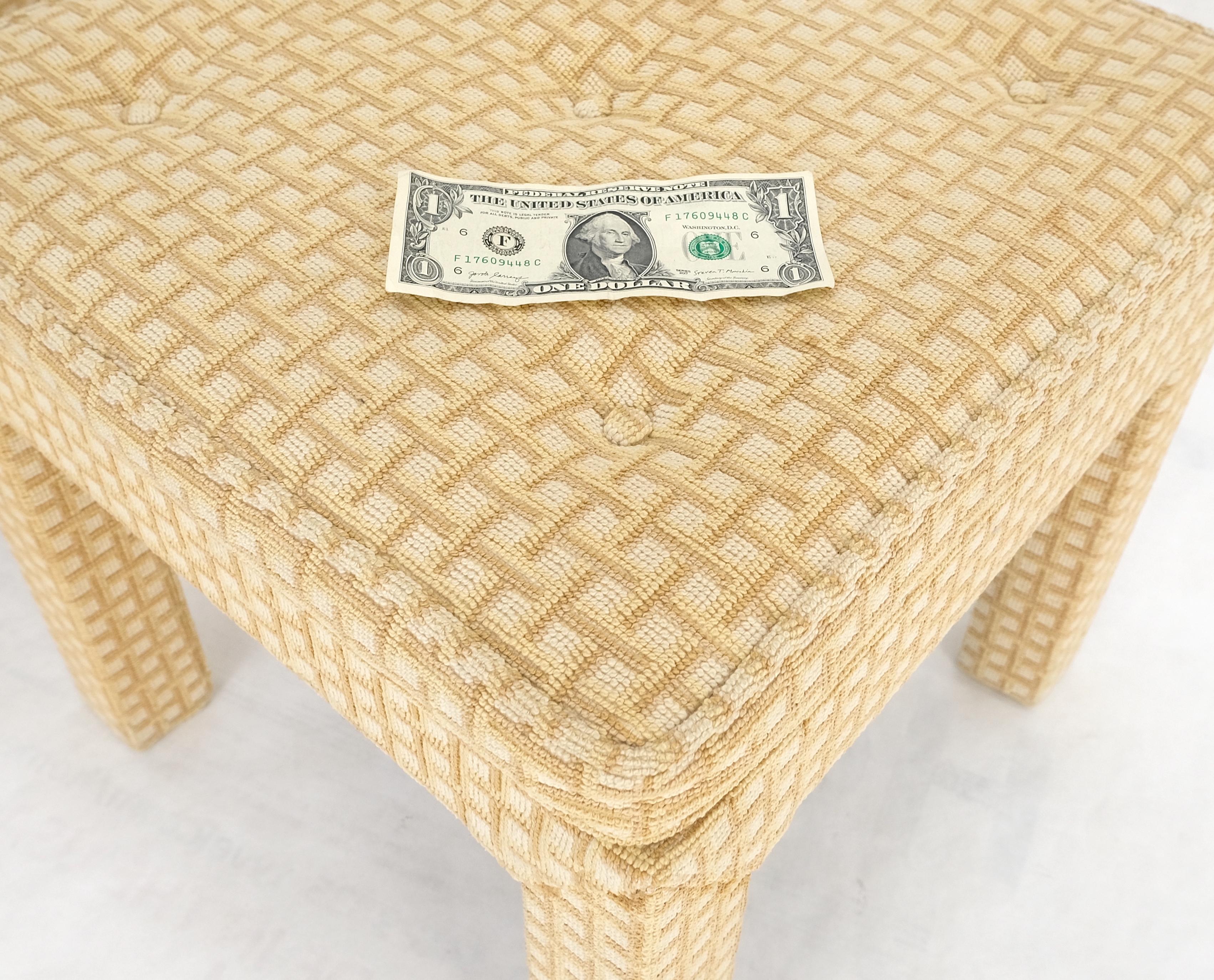 Paire de bancs carrés tapissés crème et blanc dans le style de Billy Baldwin MINT en vente 3