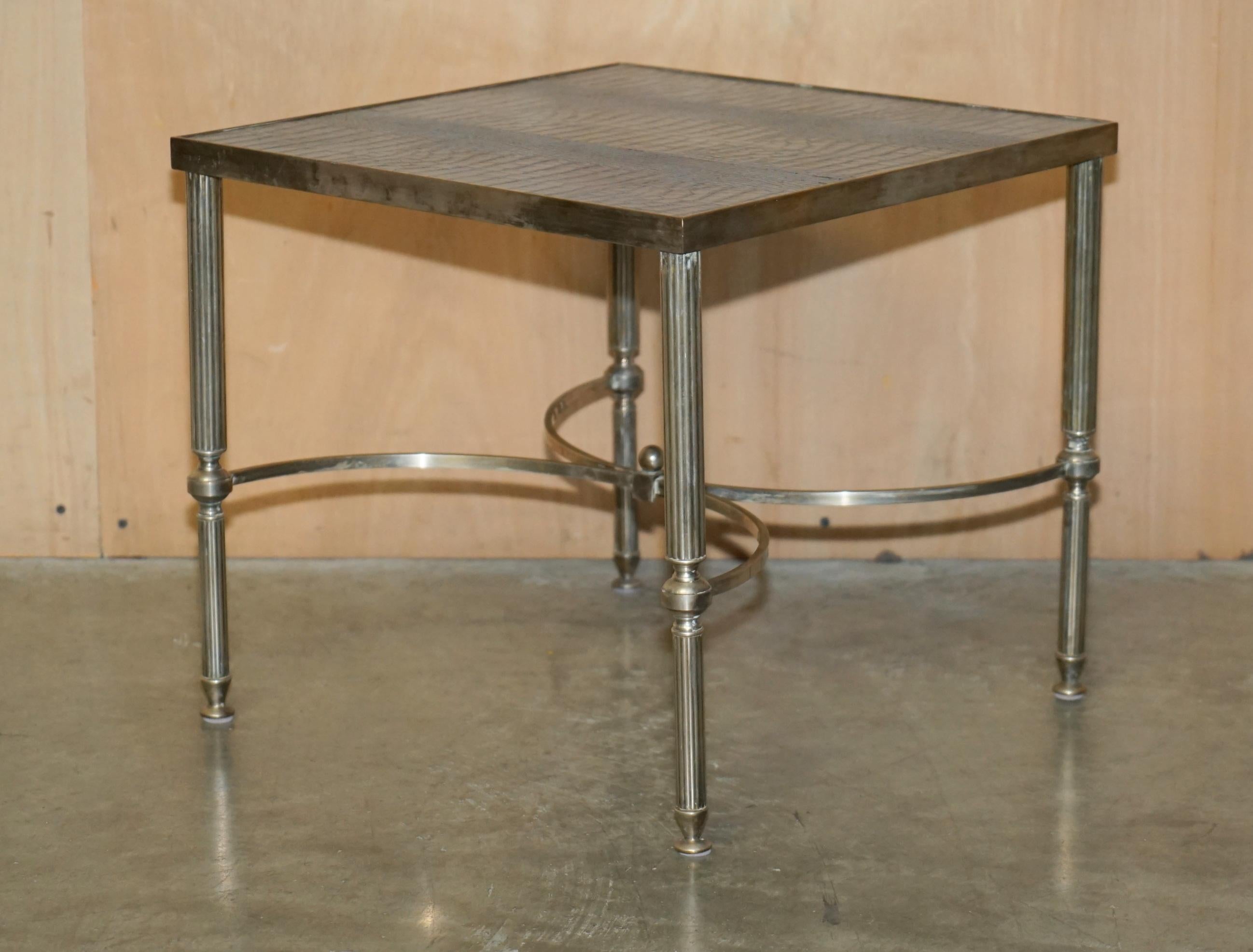 PAiR OF SQUARE VINTAGE CHROME CROCODILE ALLIGATOR LEATHER PATINA SIDE TABLES For Sale 9