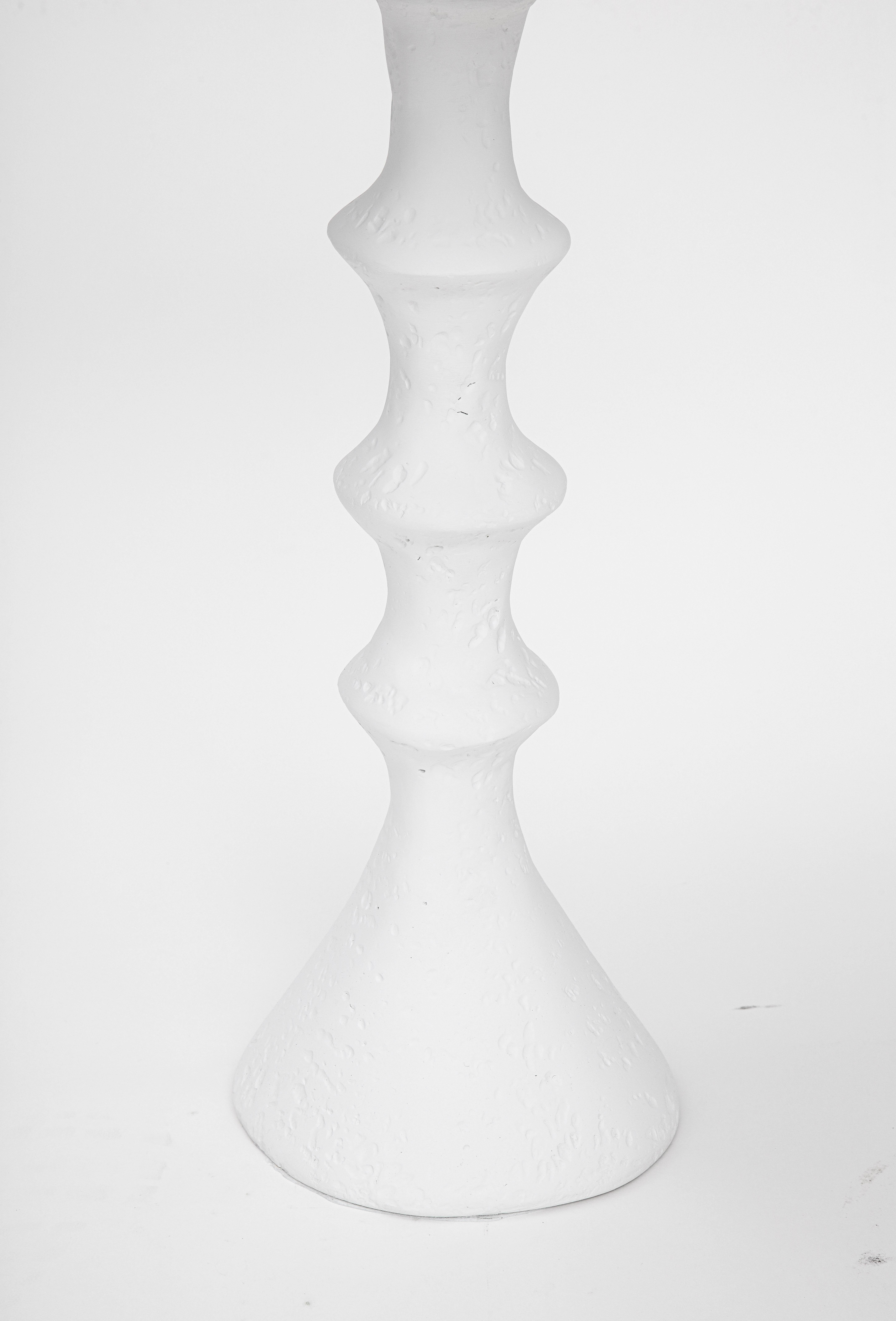 Coppia di tavolini in gesso di Paul di Bourgeois Boheme Atelier 