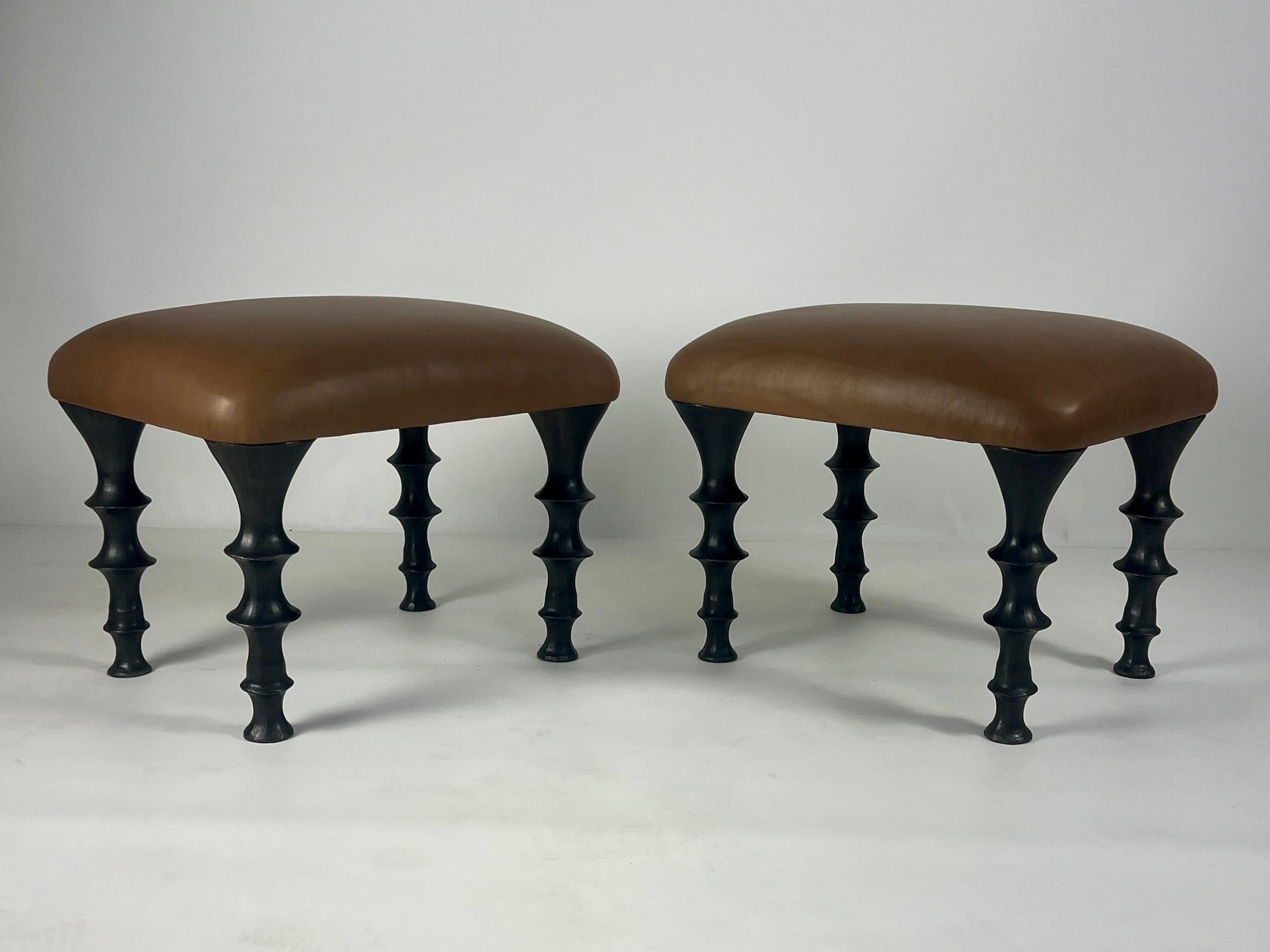 Organique Paire de tabourets St Paul par Bourgeois Boheme Atelier en vente