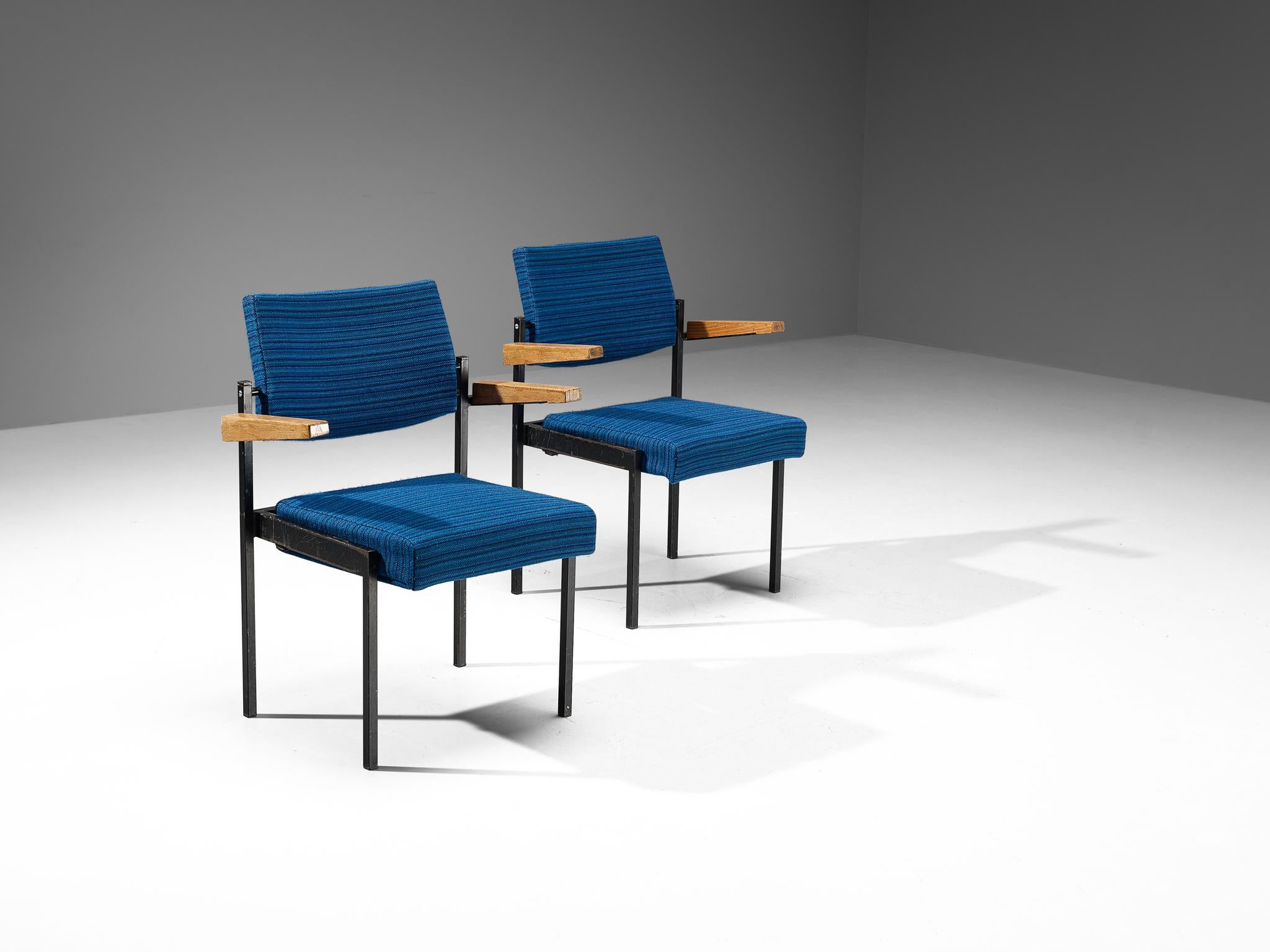 Mid-20th Century Pair of Stackable Armchairs in Blue Upholstery and Black Metal Frame  For Sale
