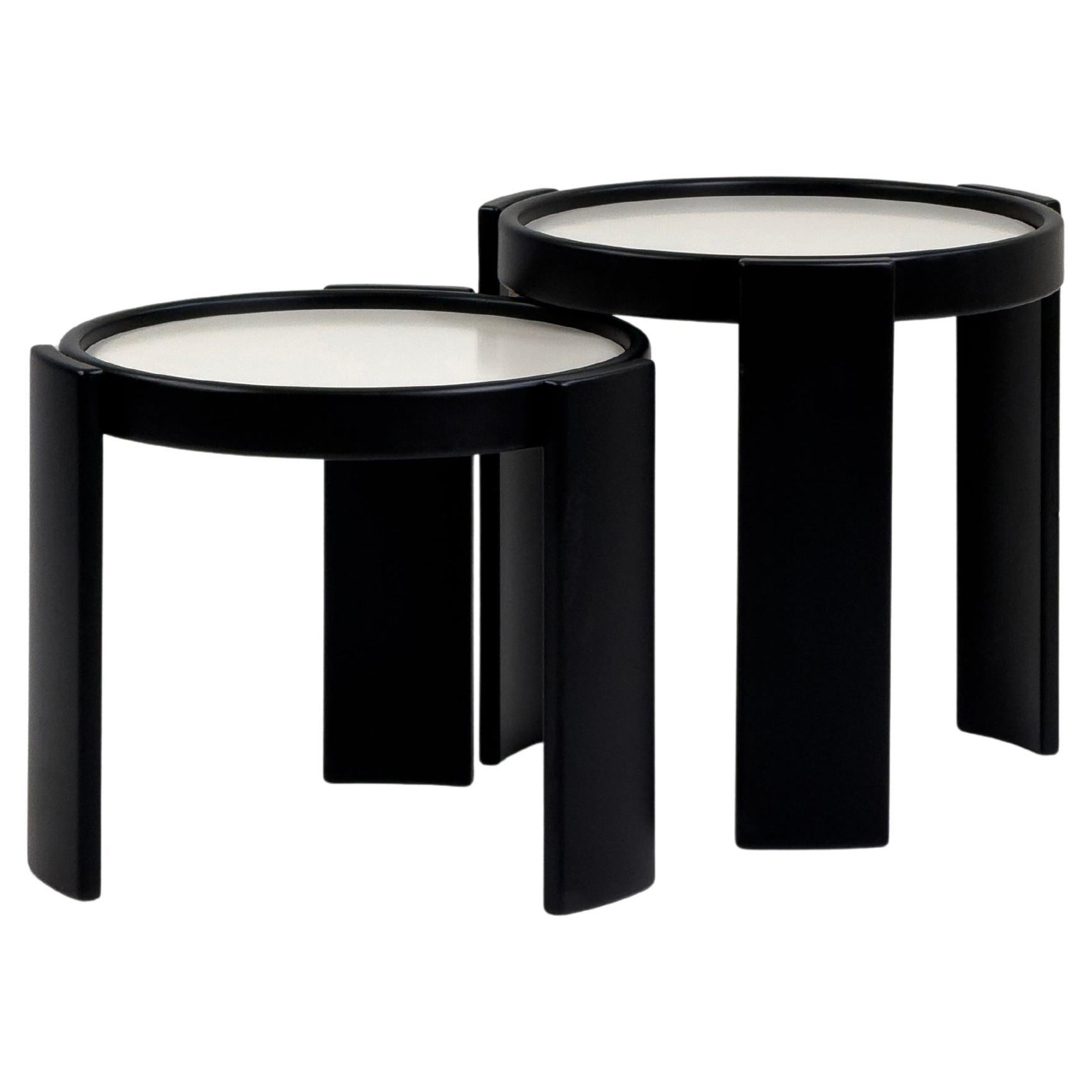 Pair of Stackable Coffee Tables, Model 780/783 by G.Frattini for Cassina, 1960s For Sale