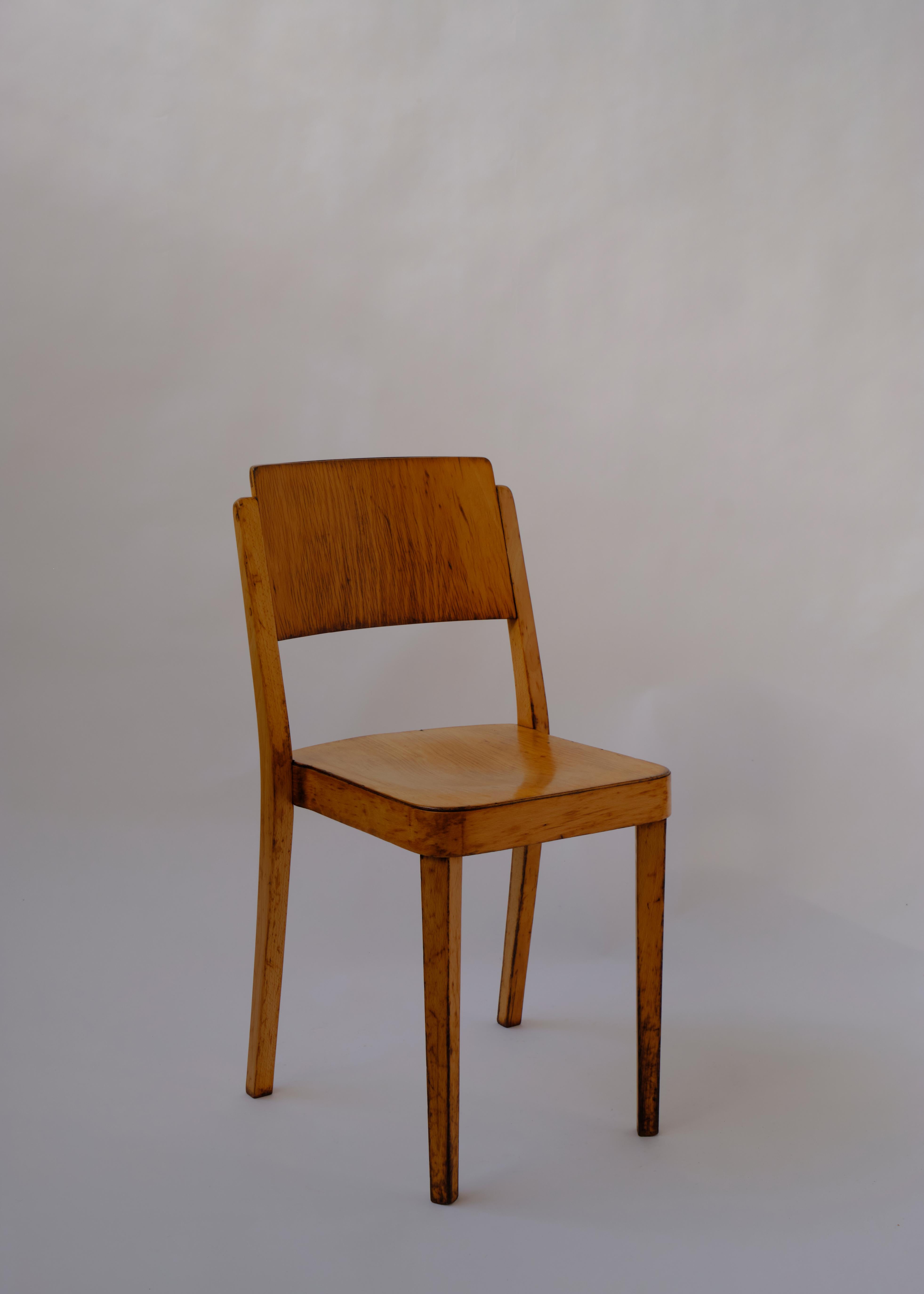 Mid-20th Century Pair of Stackable Model A 1250 Montana Chairs, by Thonet, 1930 For Sale