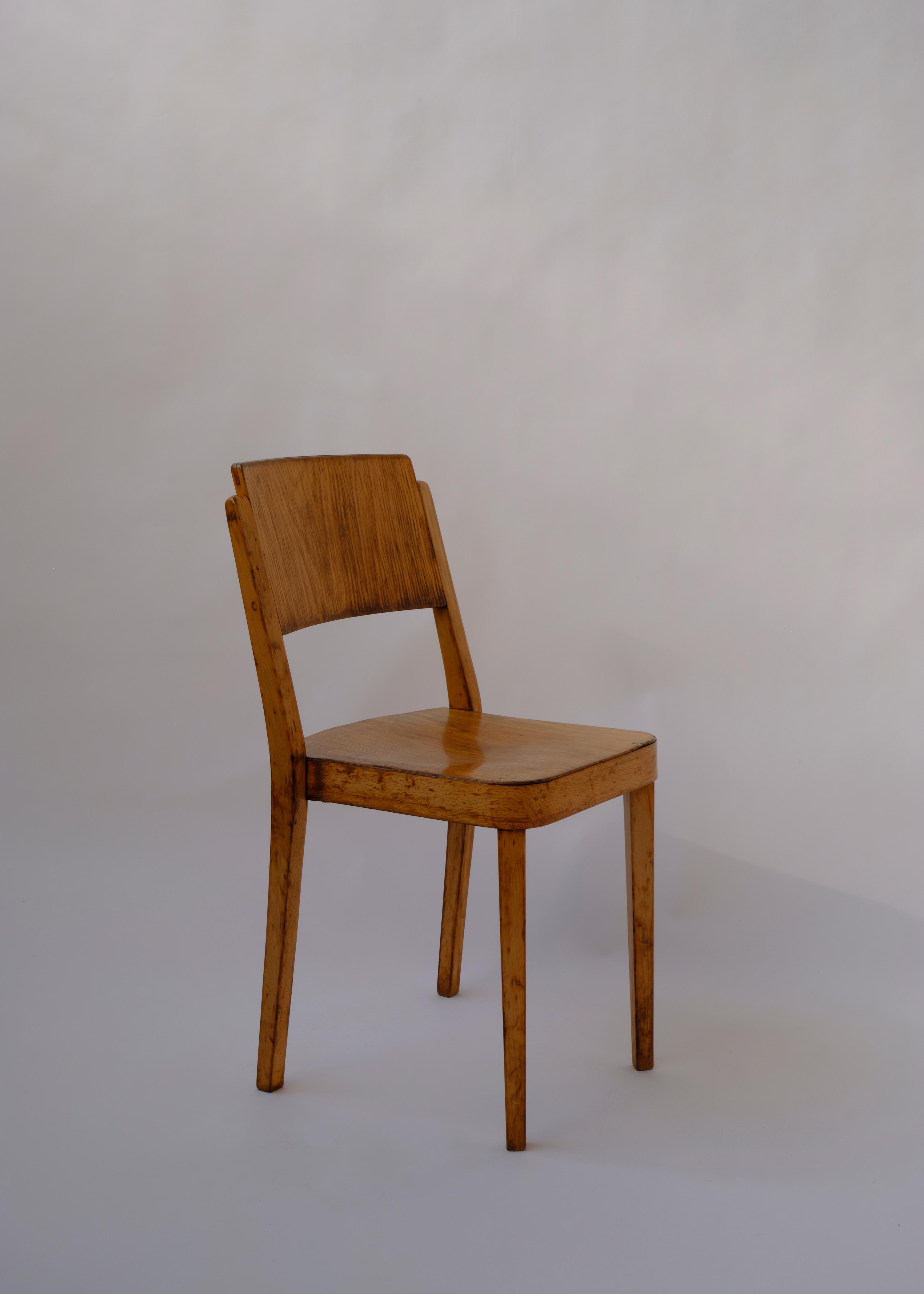 Ein Paar stapelbare Montana-St�ühle, Modell A 1250, von Thonet, 1930 im Angebot 1