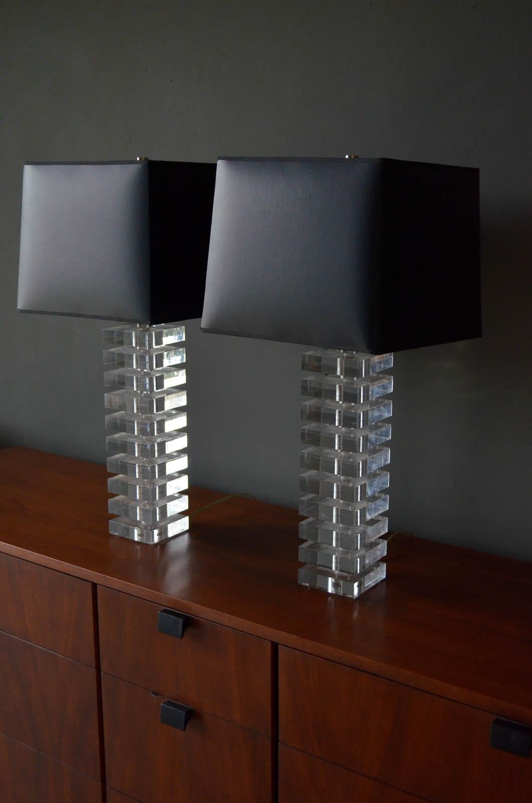 Late 20th Century Pair of Stacked Lucite Lamps in the Style of Karl Springer, Ca. 1970 For Sale