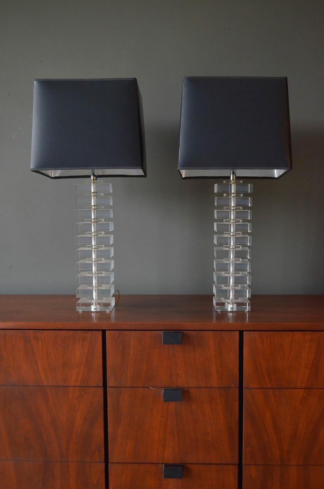 Pair of Stacked Lucite Lamps in the Style of Karl Springer, Ca. 1970 For Sale 1