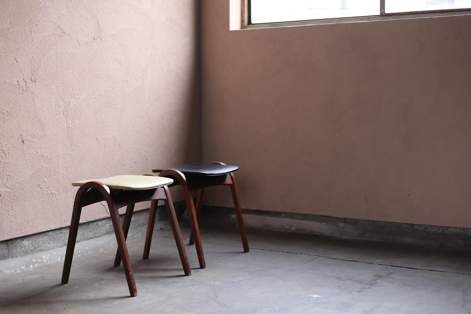 Paire de chaises empilables d'Isamu Kenmochi pour Akita Mokko en vente 10