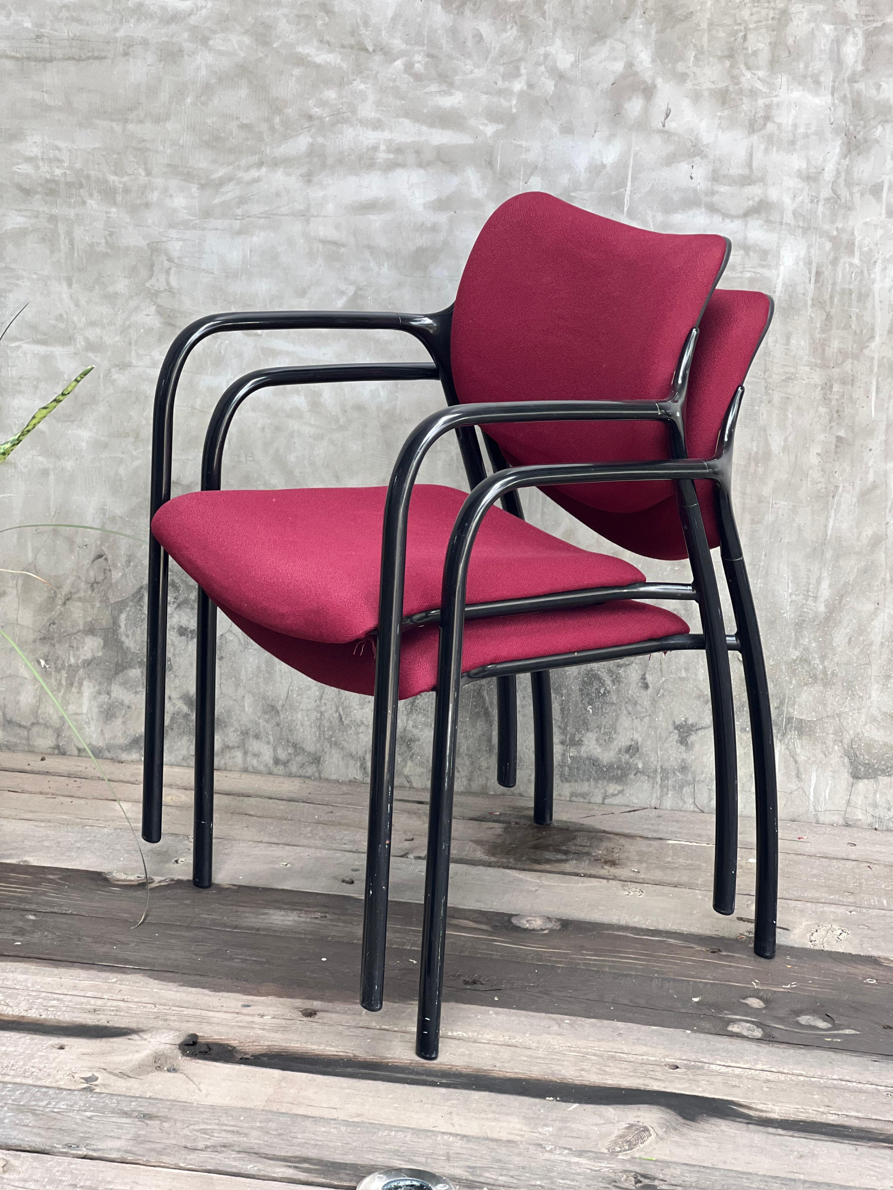Stapelstühle von Mark Goetz für Herman Miller, Paar (Aluminium) im Angebot