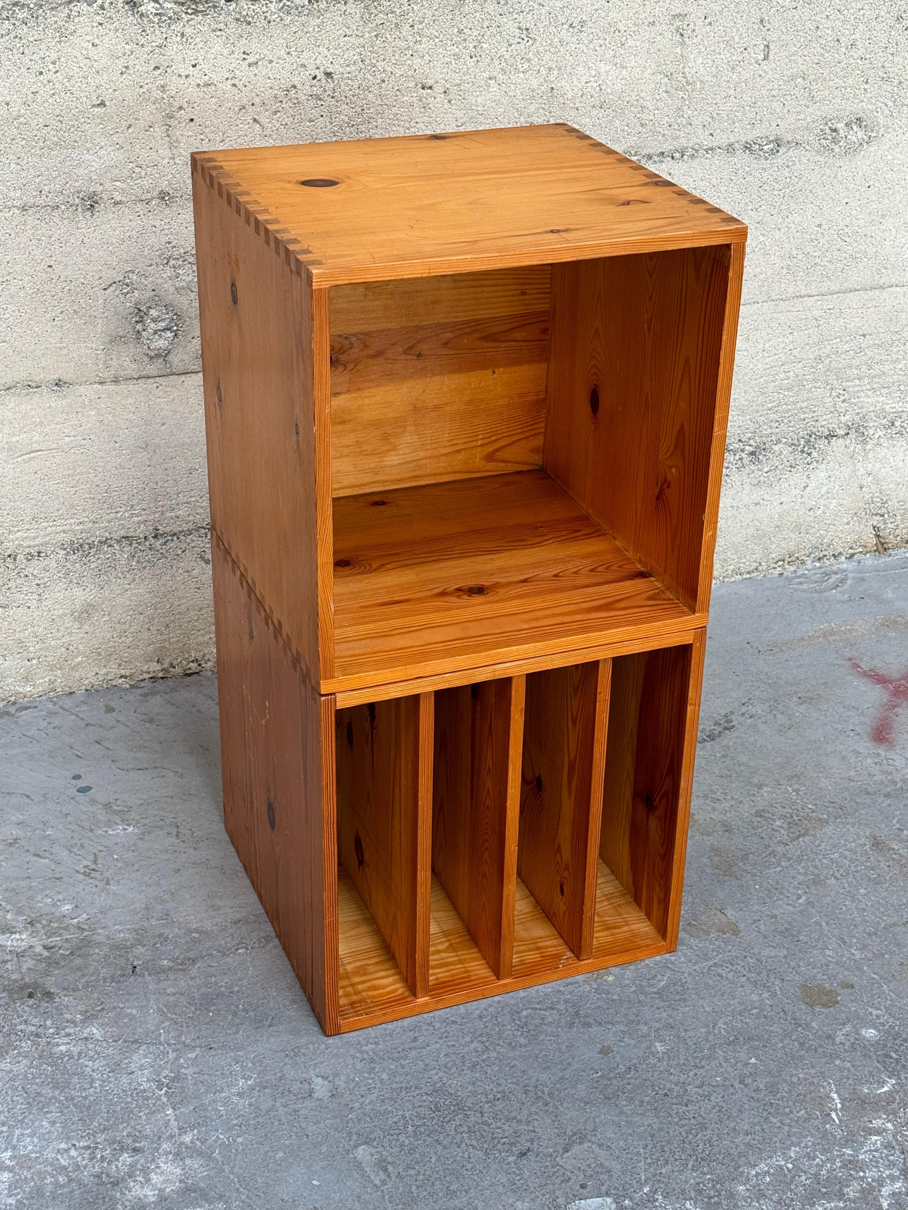 Oak Pair of Stacking Dutch Storage Cubes / Side Tables For Sale