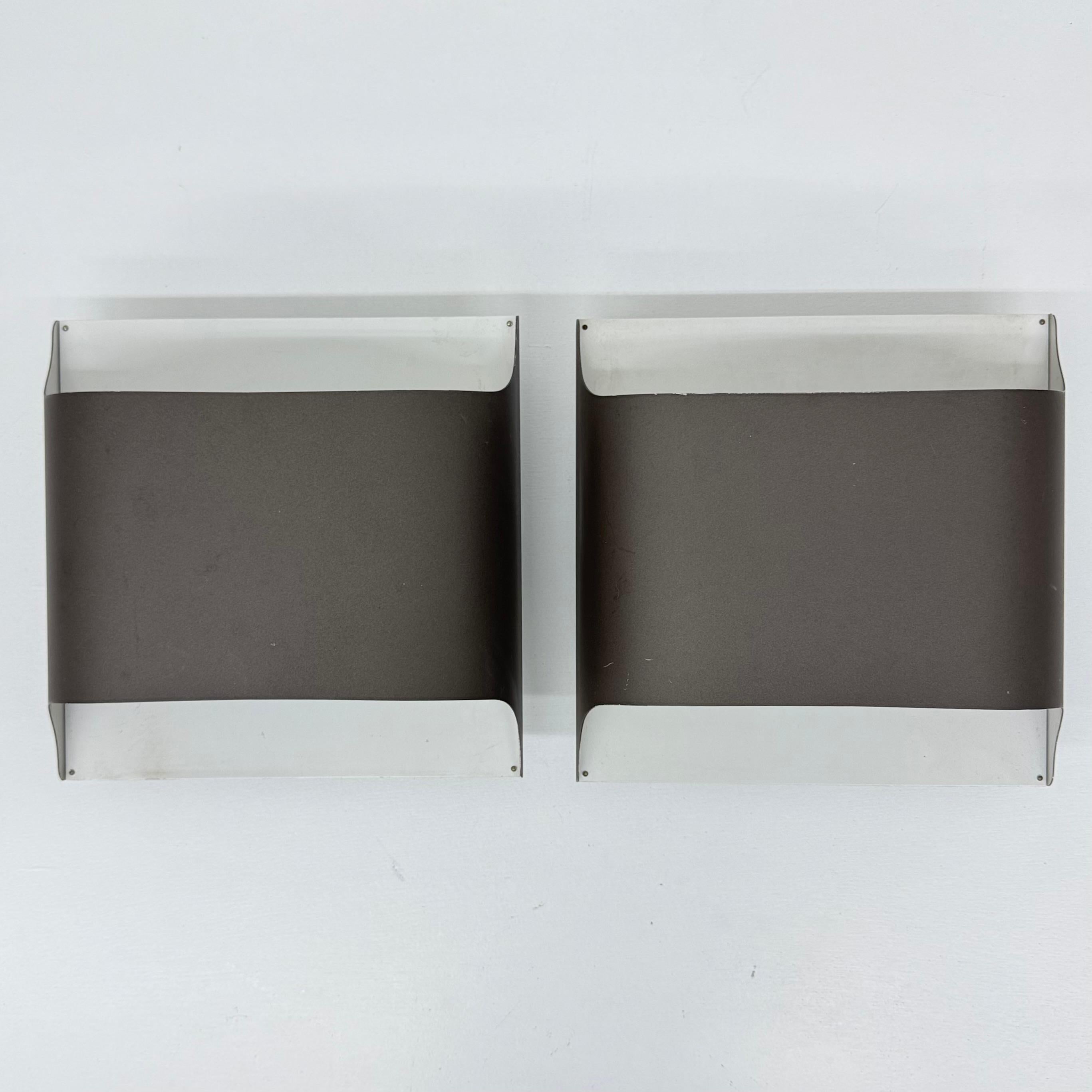 Pareja de apliques Staff Leuchten de aluminio lacado de Rolf Krüger & Dieter en venta 1