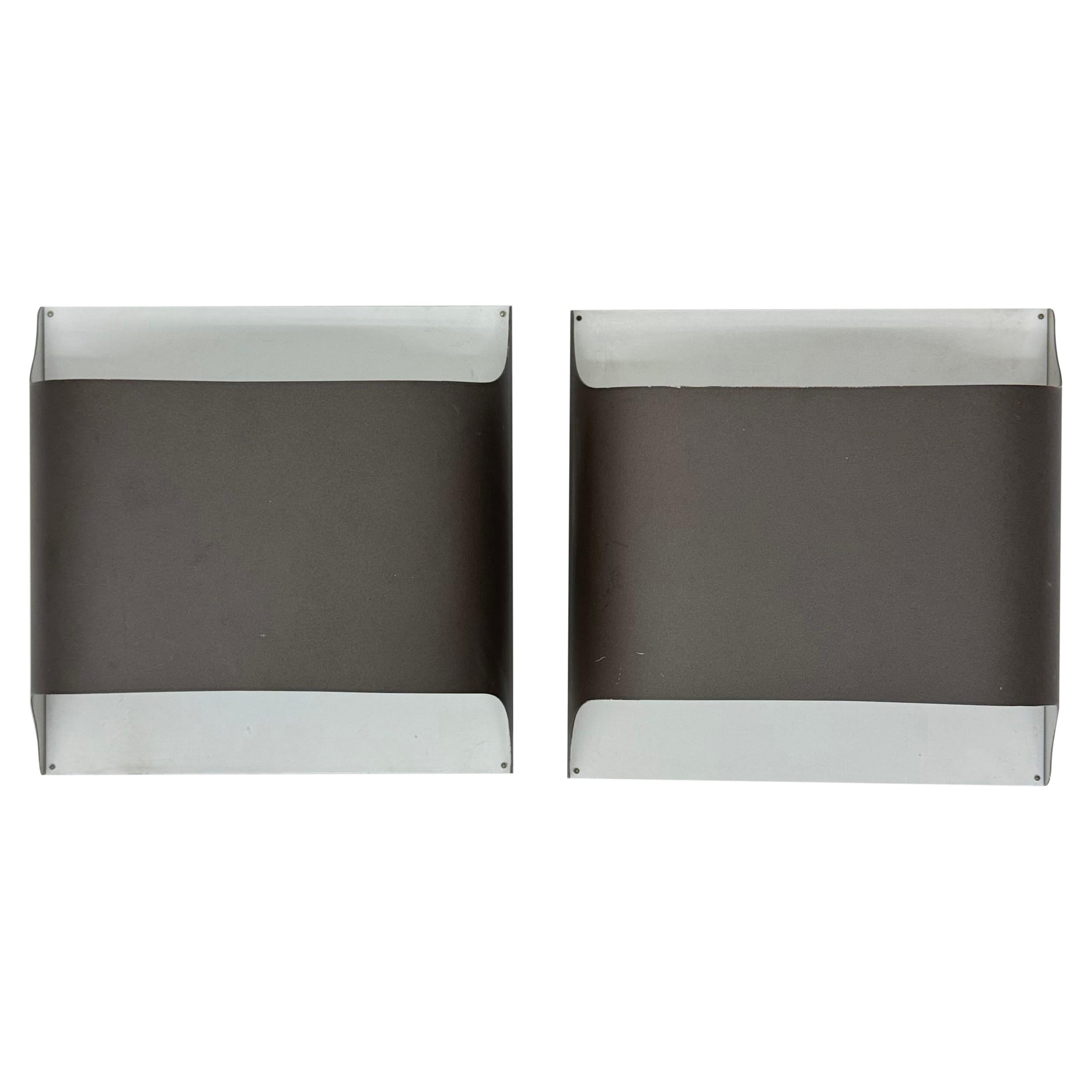 Pareja de apliques Staff Leuchten de aluminio lacado de Rolf Krüger & Dieter en venta