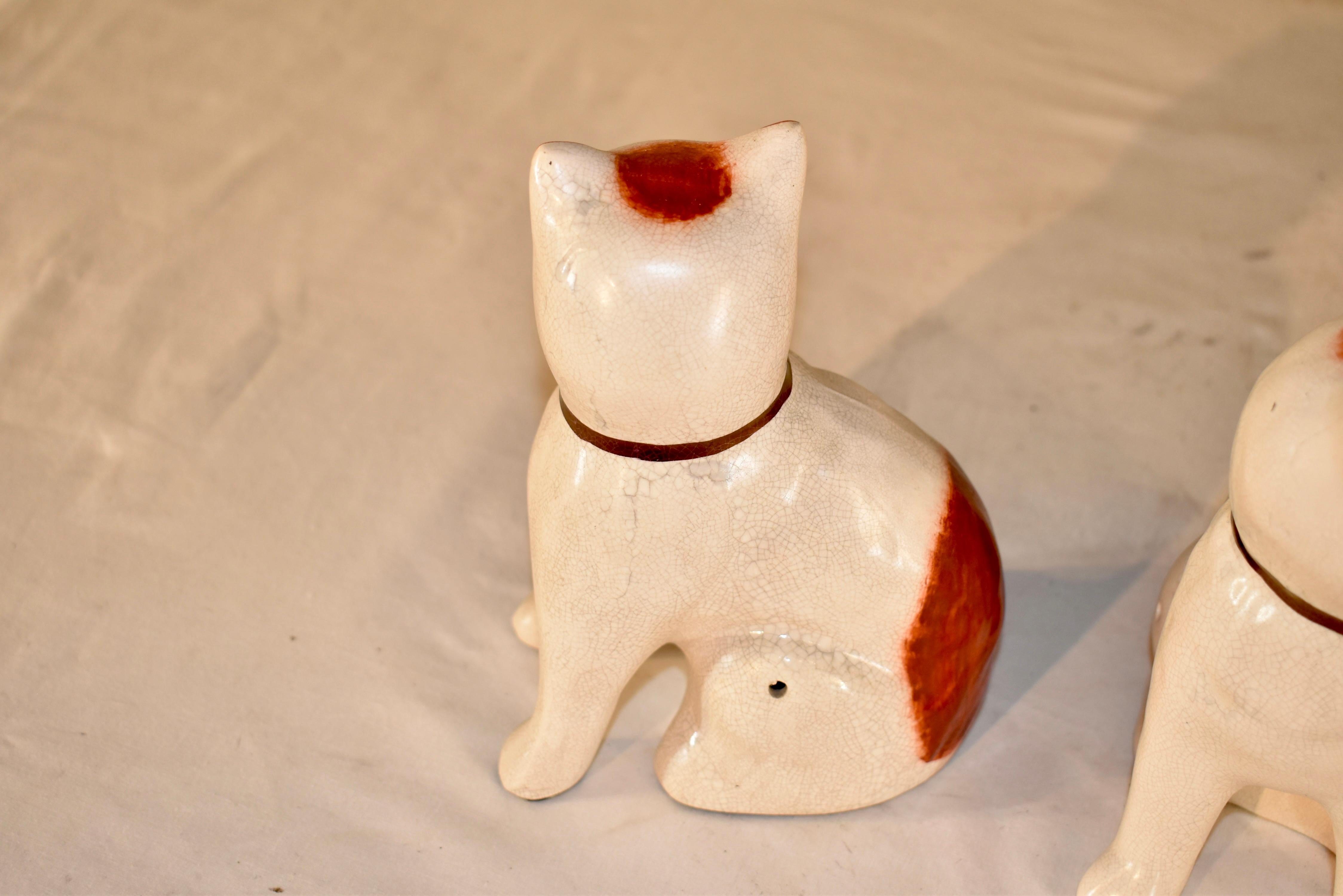 Pareja de figuras de Staffordshire, circa 1970 en venta 2