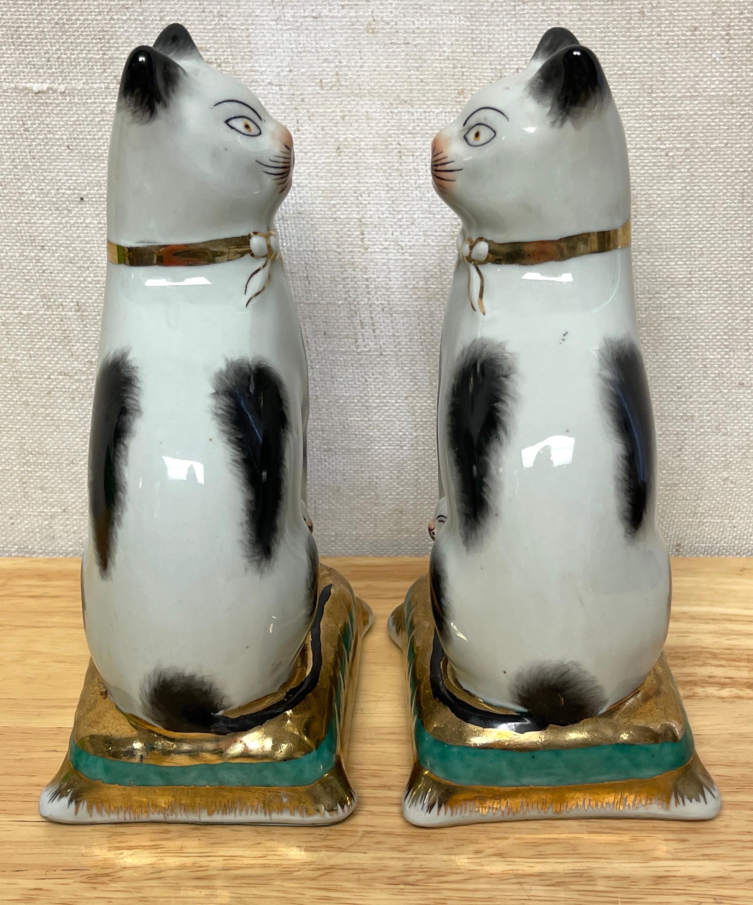 Pair of Staffordshire Figures of Seated Black & White Cats with Kittens In Good Condition In West Palm Beach, FL