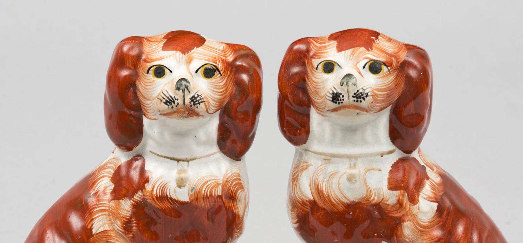 Victorian Pair of Staffordshire King Charles Spaniels For Sale