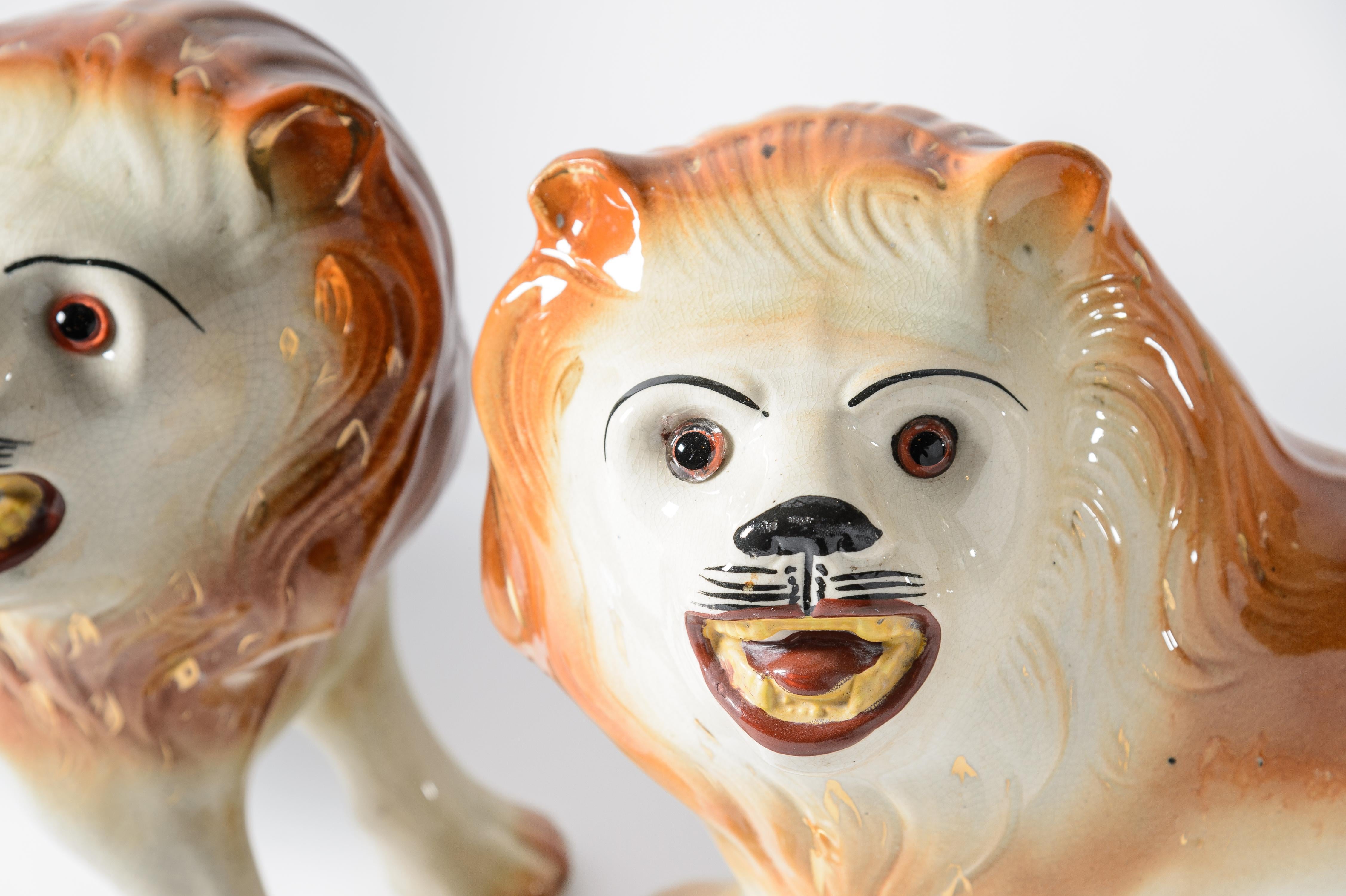 Ceramic Pair of Staffordshire Lions Antique English, circa 1860