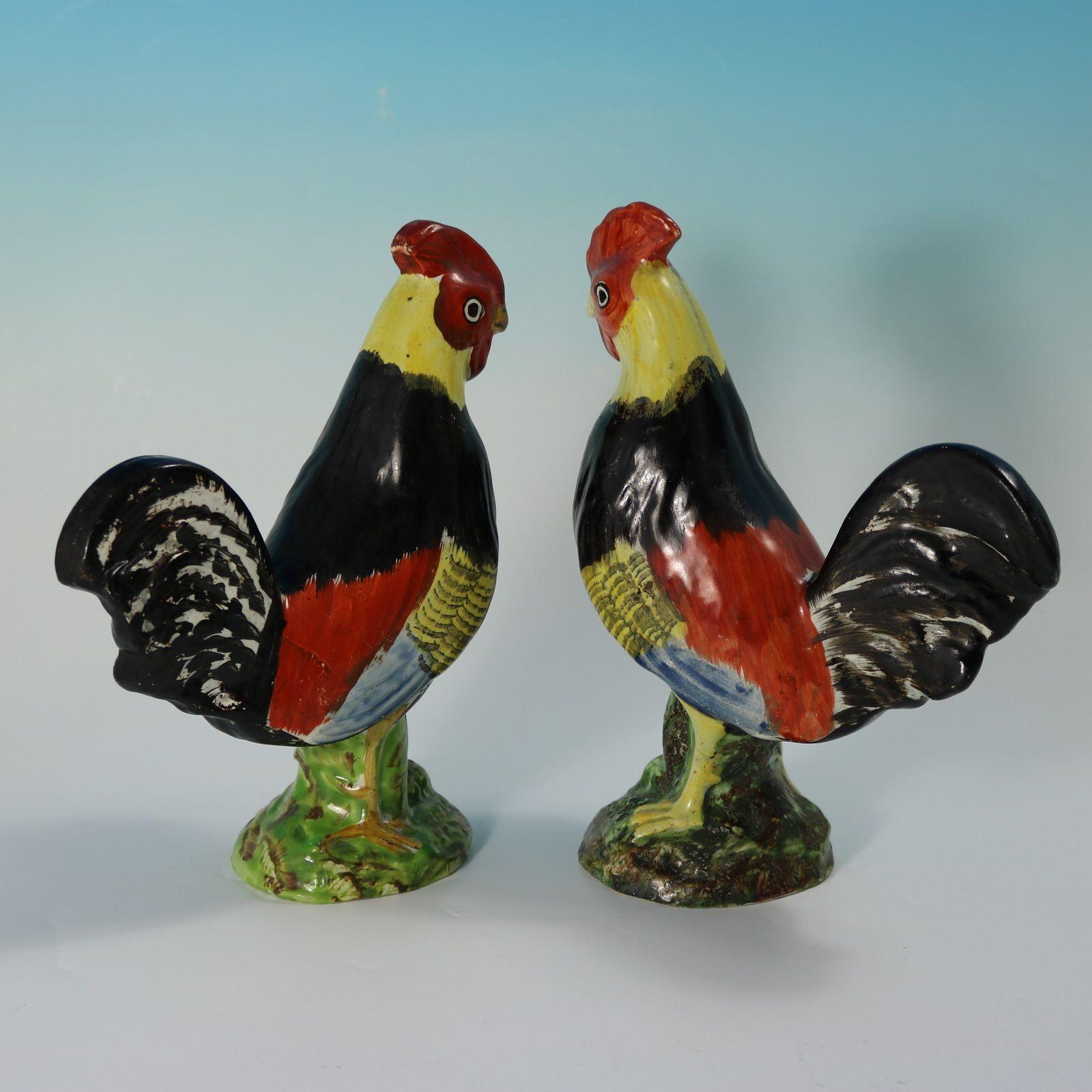 Coppia di figure di galletti in ceramica perlata dello Staffordshire in vendita 3