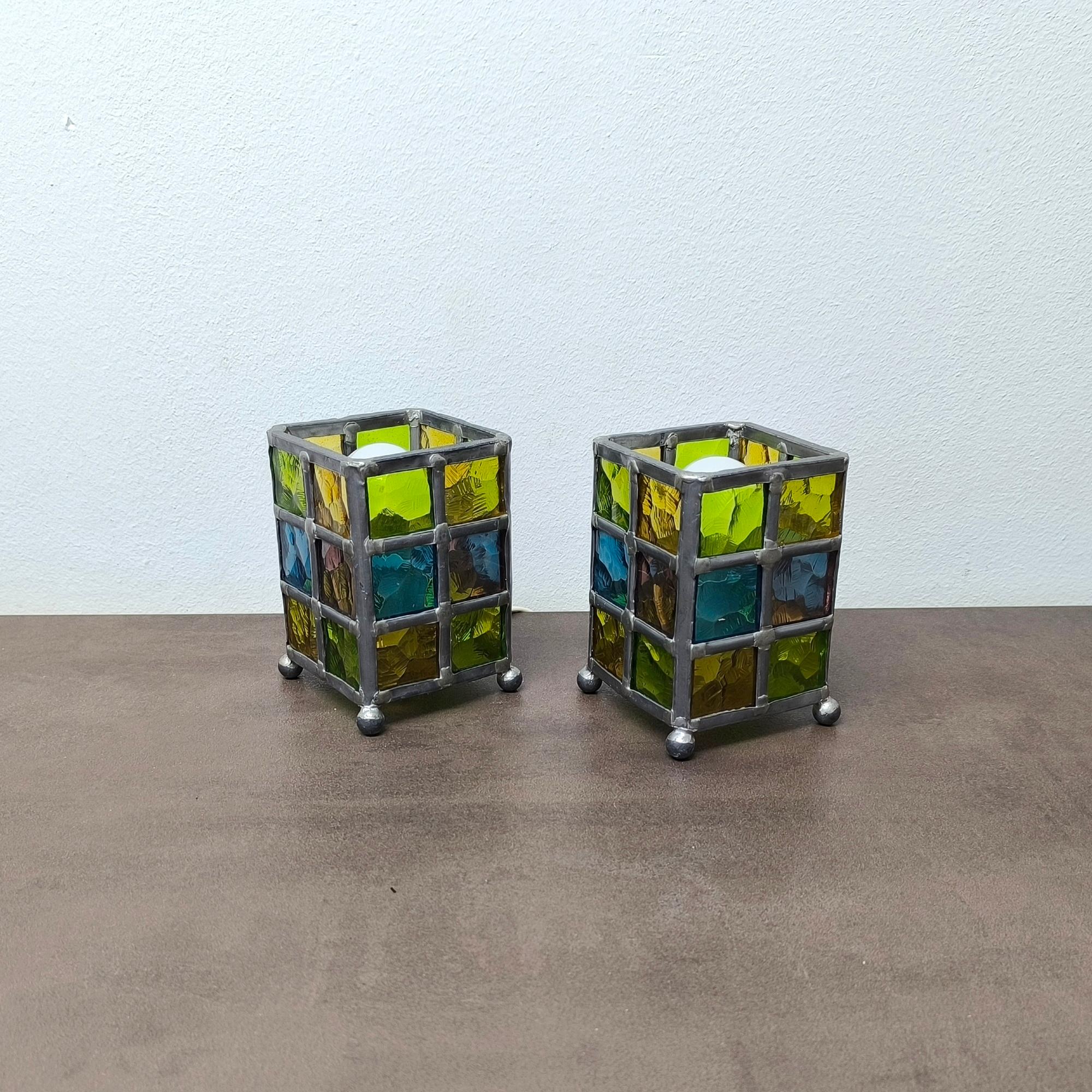 Late 20th Century Pair of Stained Glass Lamps in Quadrangular Prism Form, Midcentury Modern For Sale