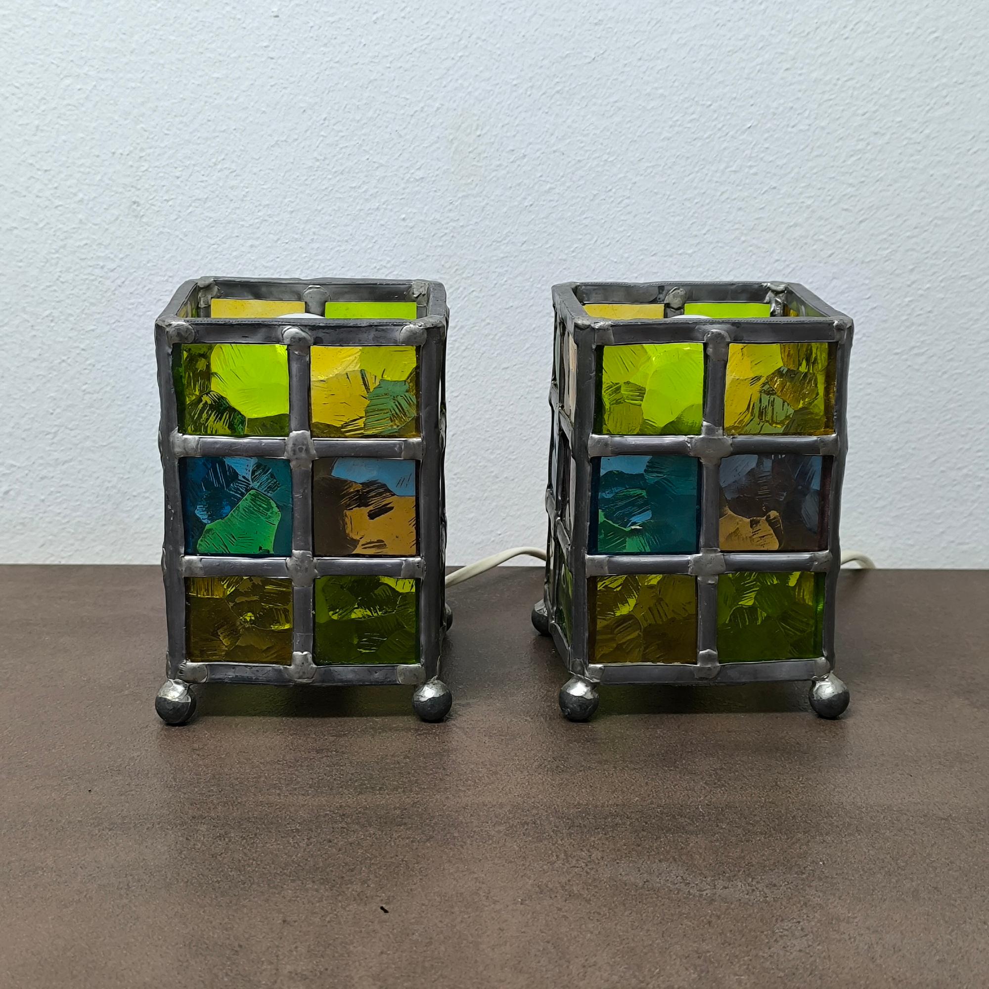 Metal Pair of Stained Glass Lamps in Quadrangular Prism Form, Midcentury Modern For Sale