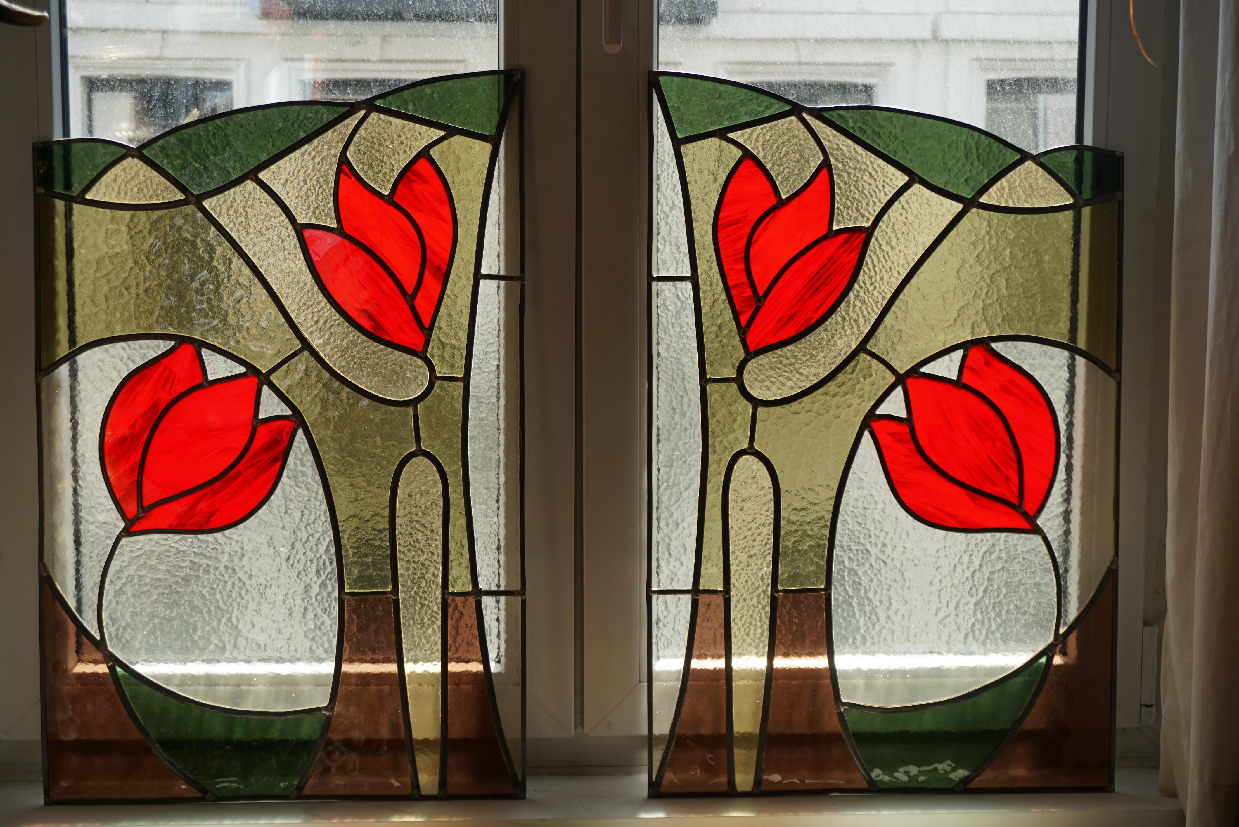 Pair of Stained Glass Window Panels with Red Tulips For Sale 7
