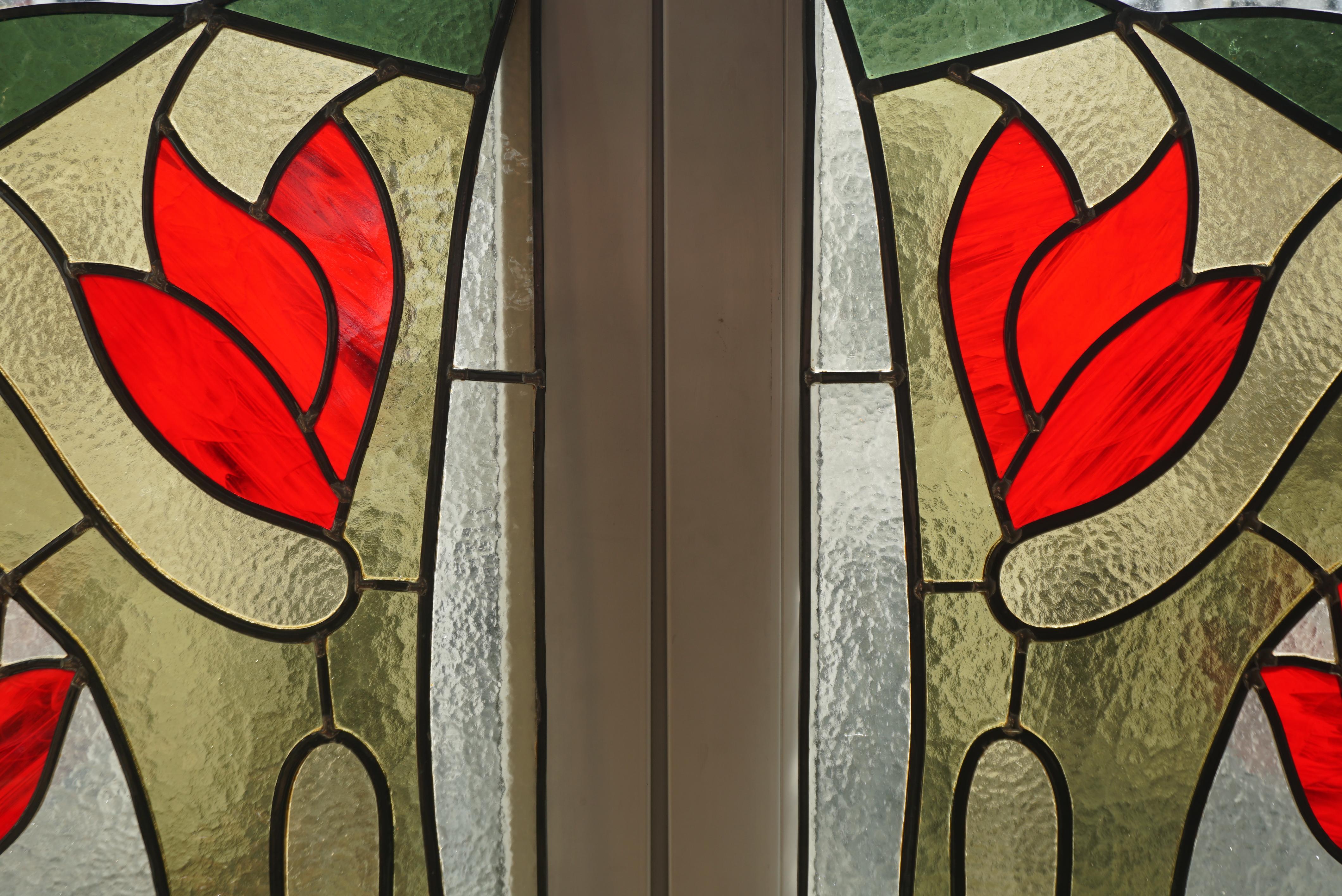 Pair of Stained Glass Window Panels with Red Tulips For Sale 1