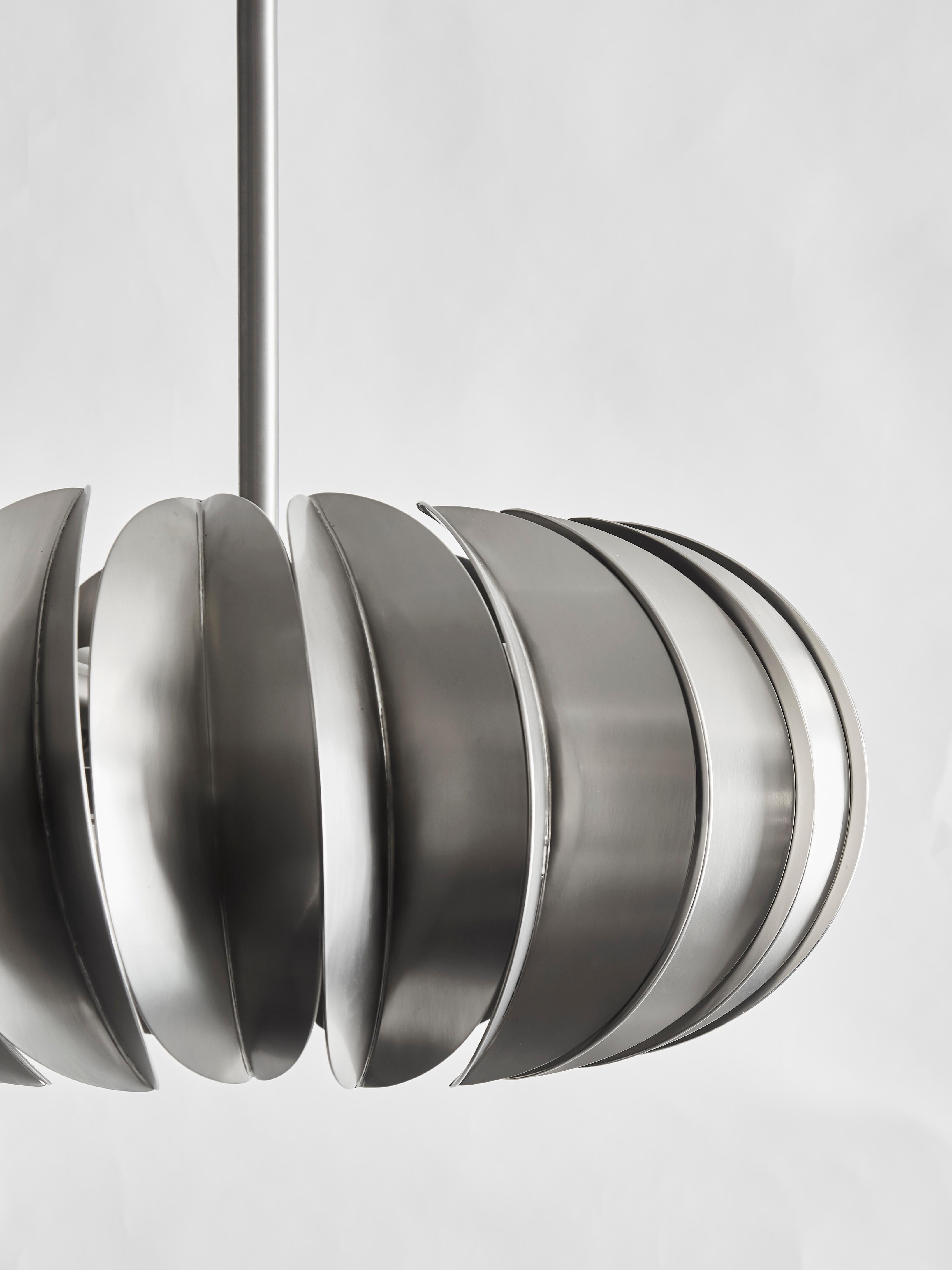 Moderno Lampadario in acciaio inox a prezzo di costo in vendita