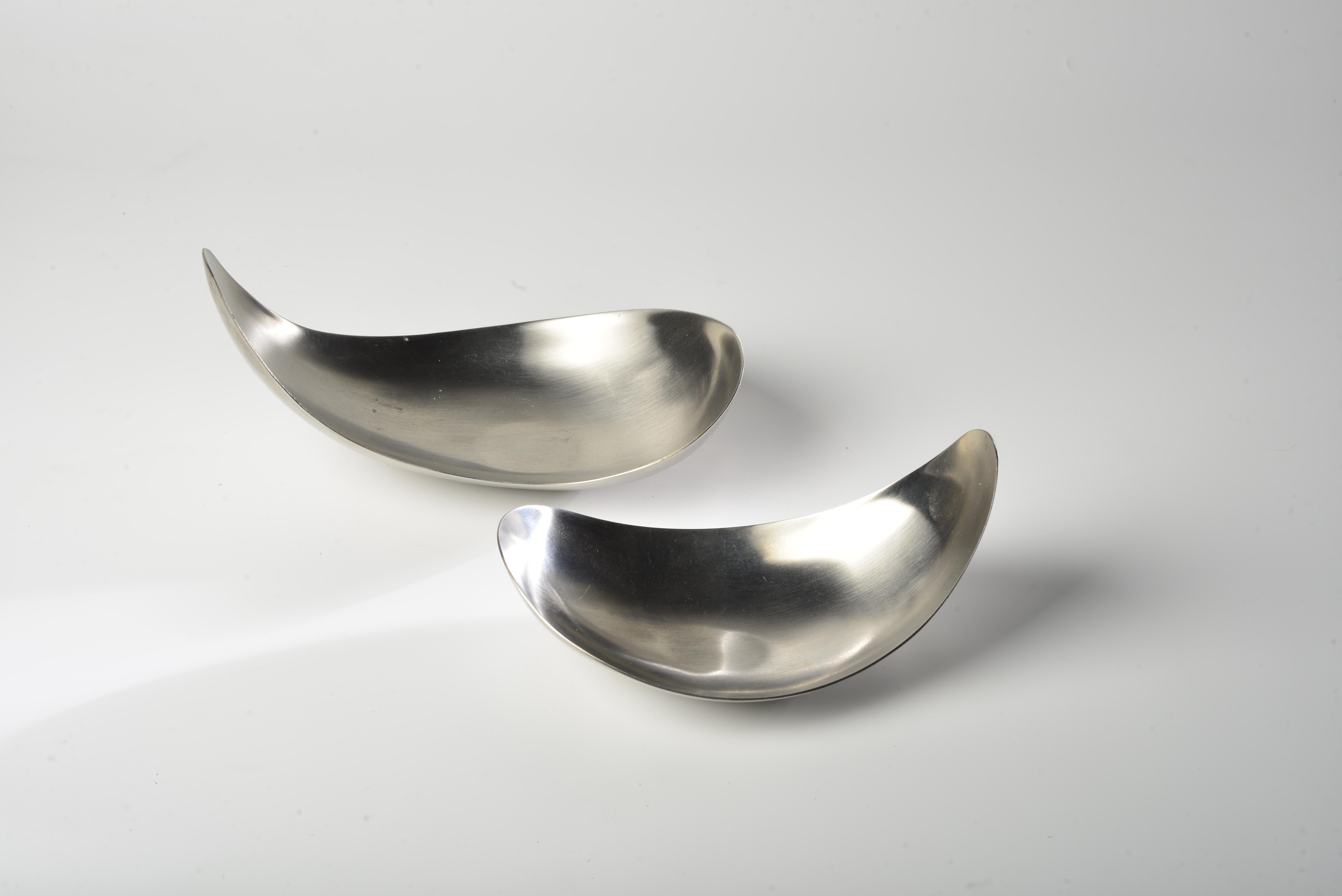 Scandinavian Modern Pair of  stainless steel dishes or pocket trays, edited by Georg Jensen