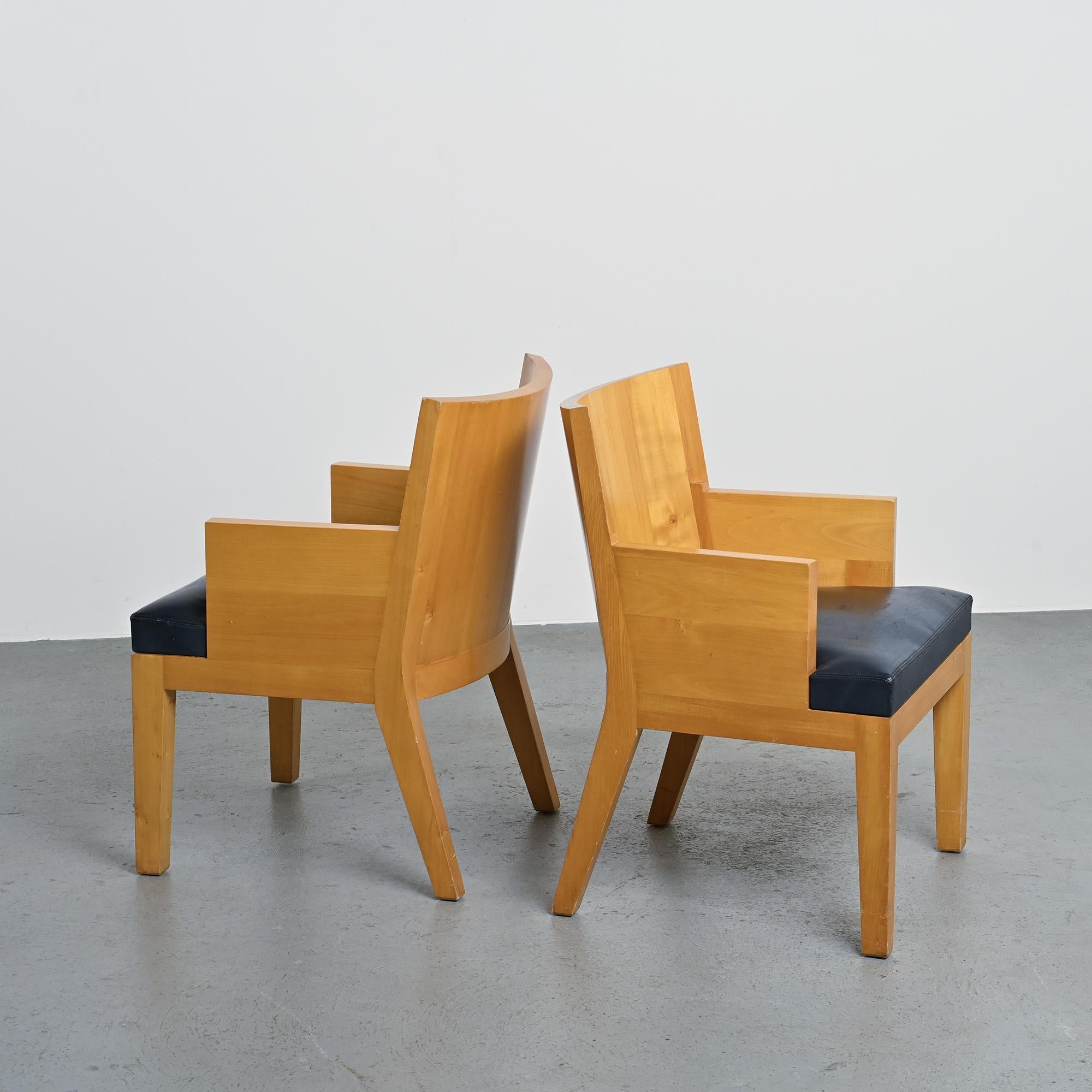 Cuir Paire de fauteuils Stall de Christian Liaigre, vers 1990 en vente