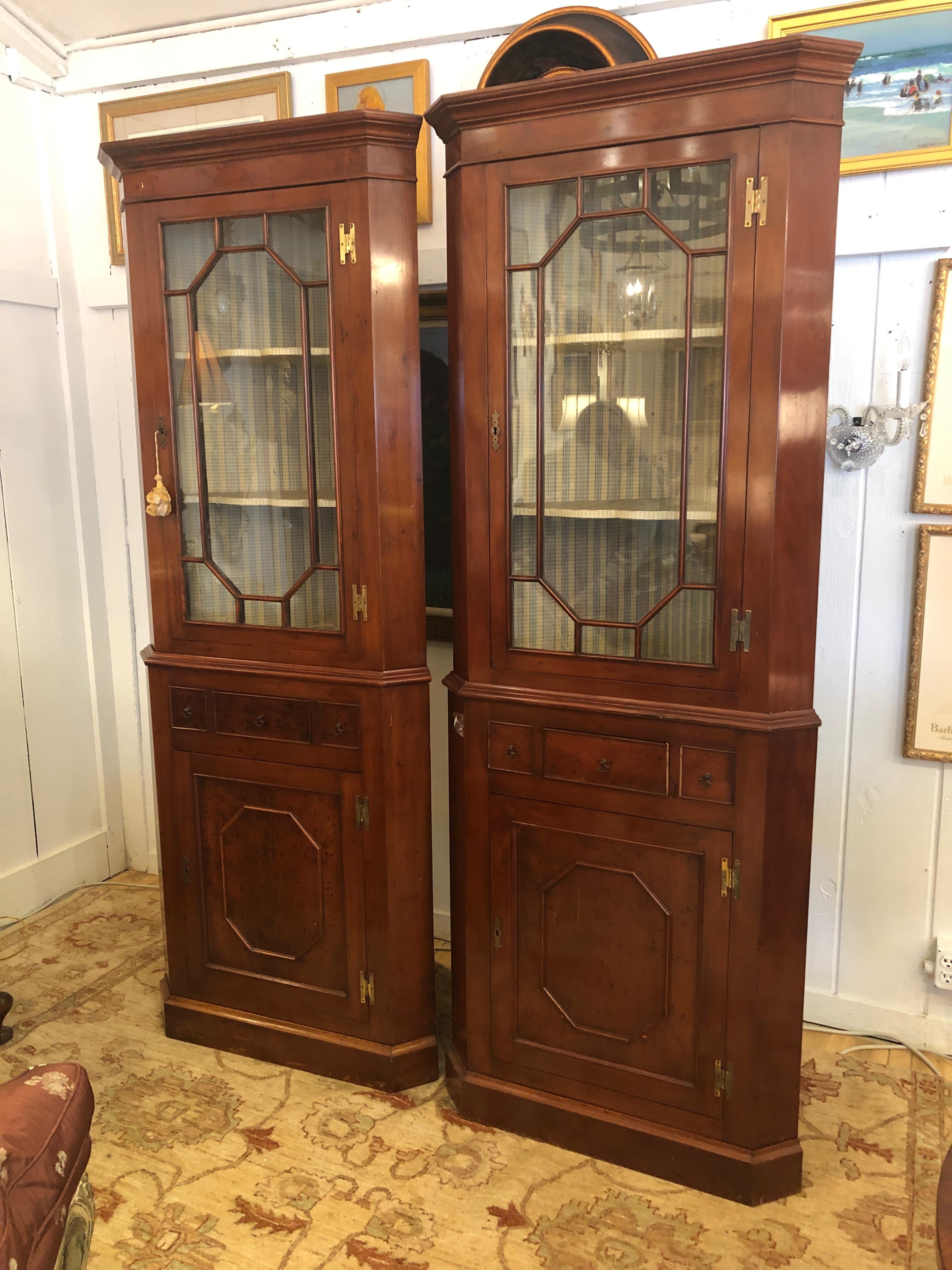 Pair of Stately Chippendale Style Mahogany and Glass Doored Corner Cabinets 9