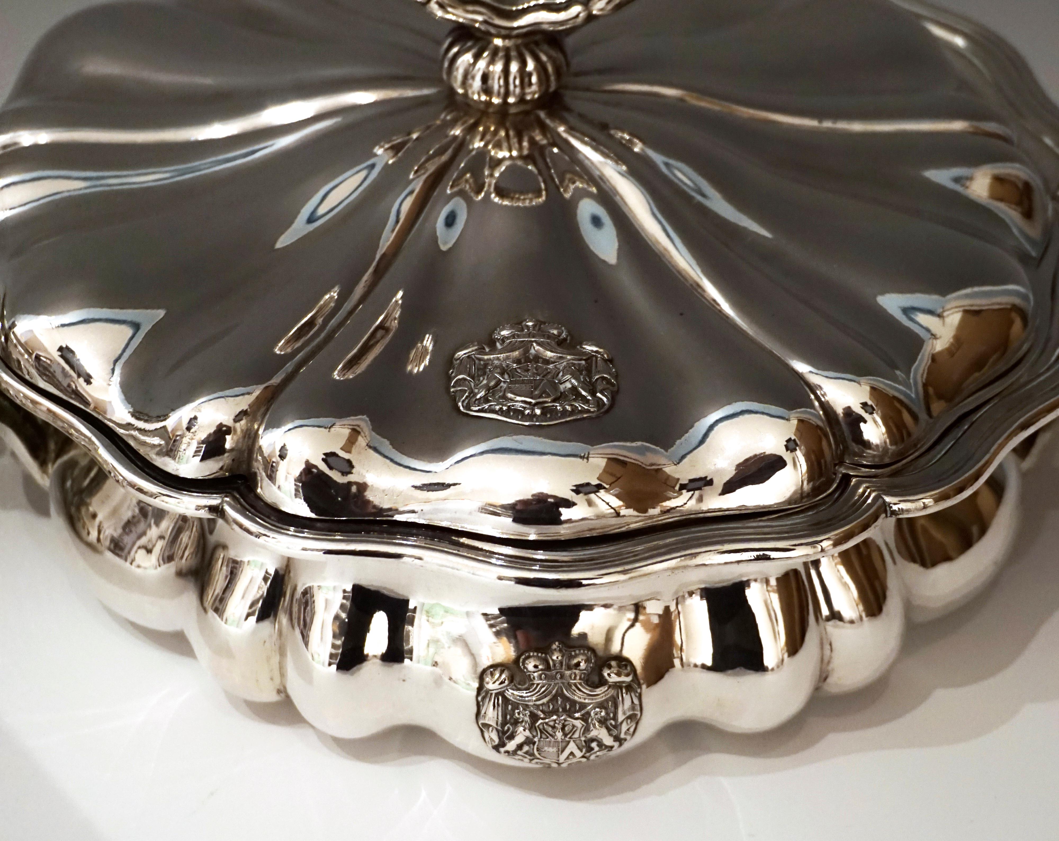 Austrian Pair of Stately Silver Terrines by Mayerhofer & Klinkosch, Vienna, 1846 For Sale