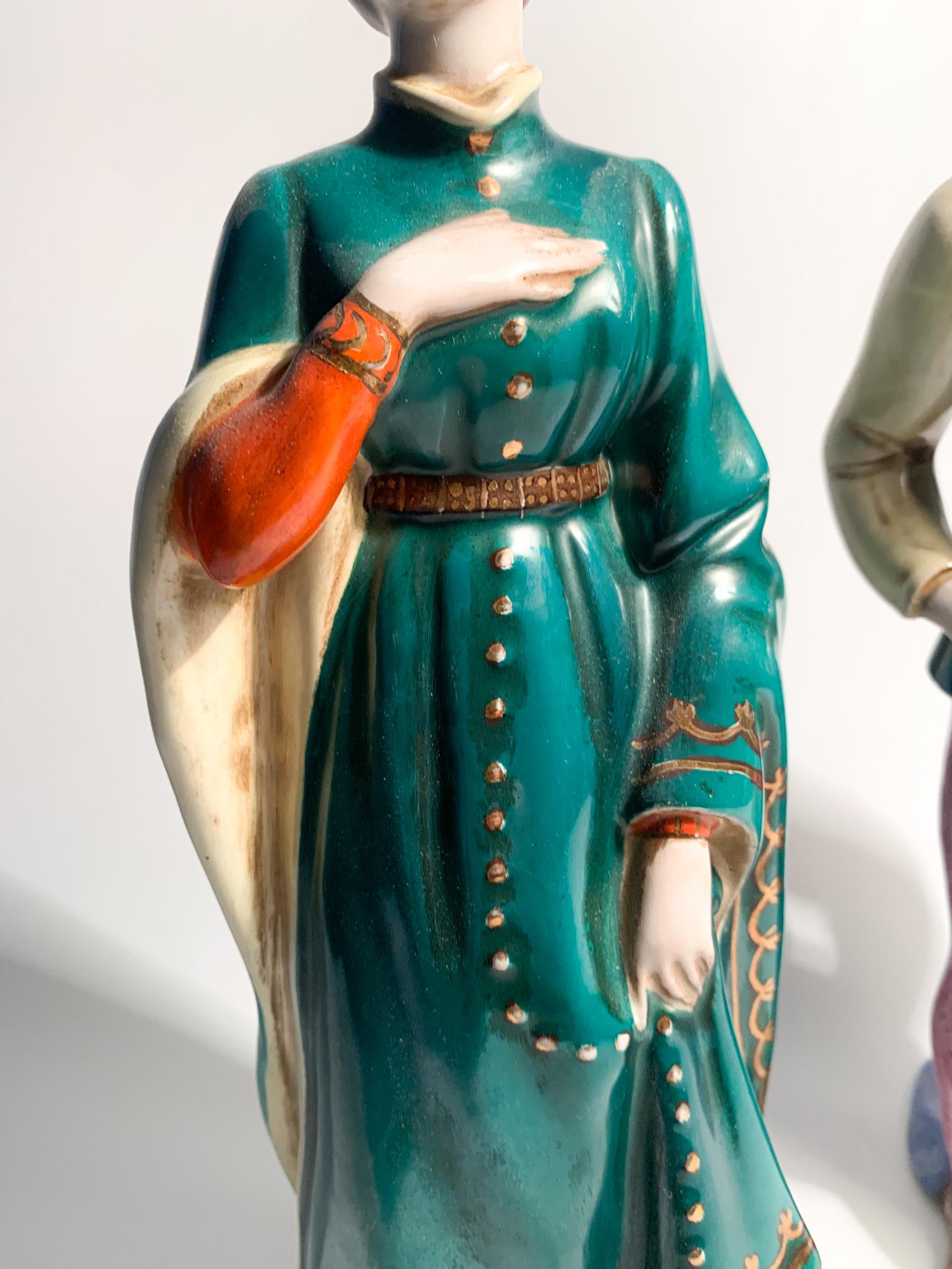 Mid-20th Century Pair of Statues of a Lady and a Gentleman in Ceramic by Zaccagnini 1940 For Sale