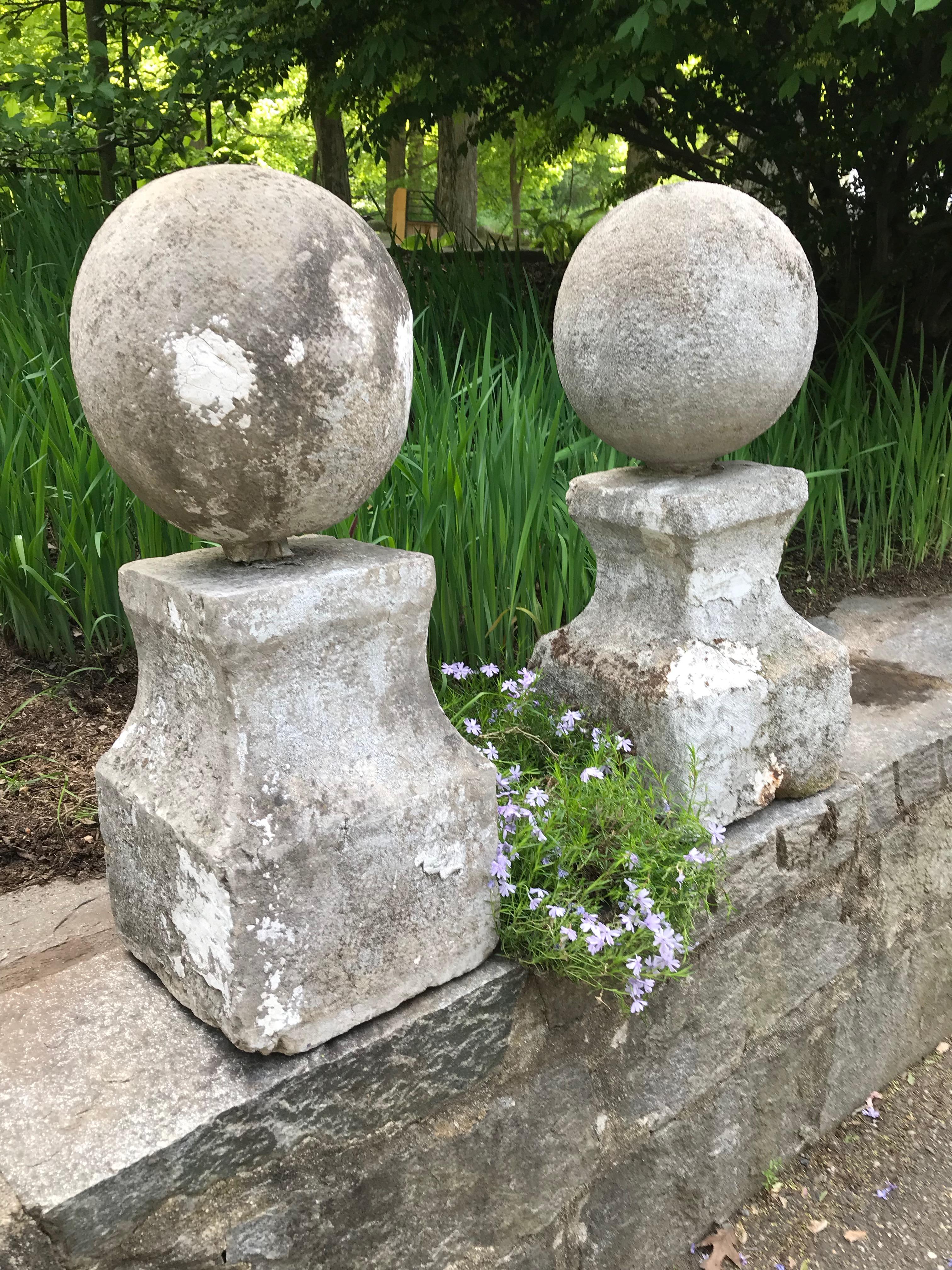 Hand-Carved Pair of Statuesque French 18th Century Hand Carved Limestone French Ball Finials